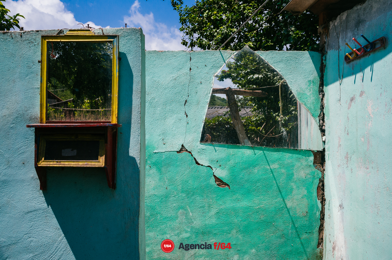 Familias aún esperan ayuda para rescatar sus pertenencias y/o recuperar sus hogares dañados por el sismo de 7.7 grados ocurrido el 19 de septiembre 2022.