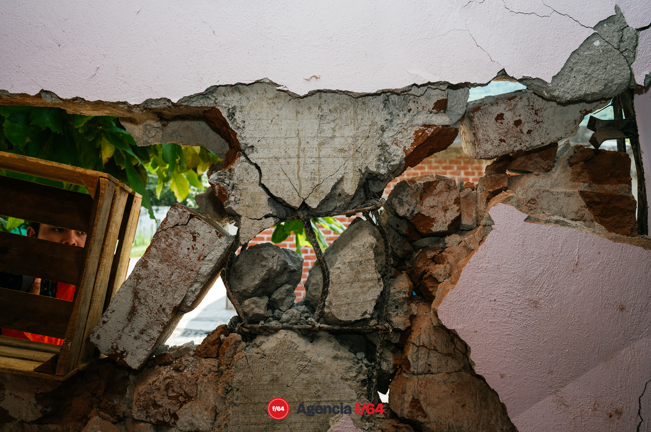 Familias aún esperan ayuda para rescatar sus pertenencias y/o recuperar sus hogares dañados por el sismo de 7.7 grados ocurrido el 19 de septiembre 2022.