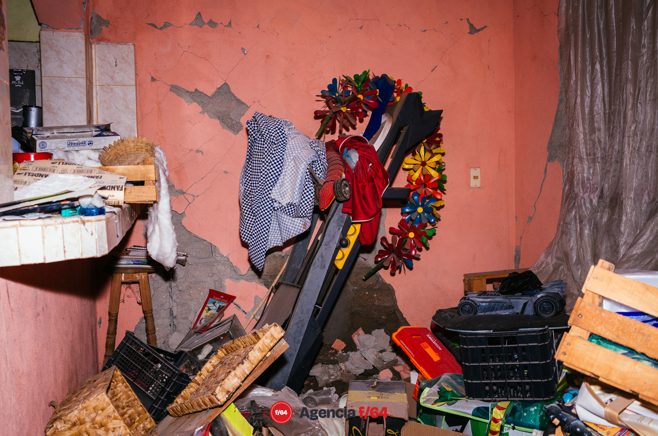 Familias aún esperan ayuda para rescatar sus pertenencias y/o recuperar sus hogares dañados por el sismo de 7.7 grados ocurrido el 19 de septiembre 2022.
