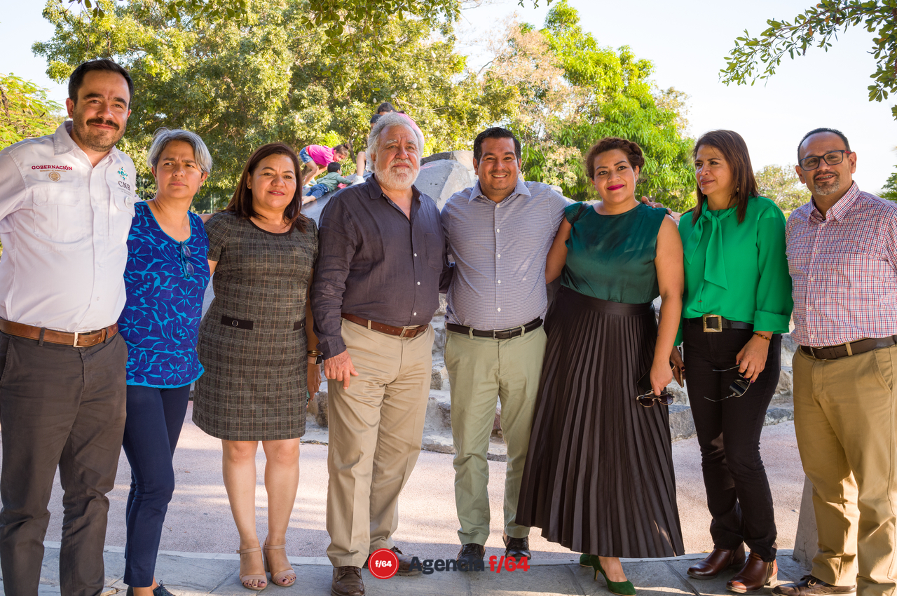 El Subsecretario de Derechos Humanos, Población y Migración, Alejandro Encinas Rodríguez acompañado de Karla Irasema Quintana Osuna, titular de la Comisión Nacional de Búsqueda estuvieron en el Estado de Colima.
