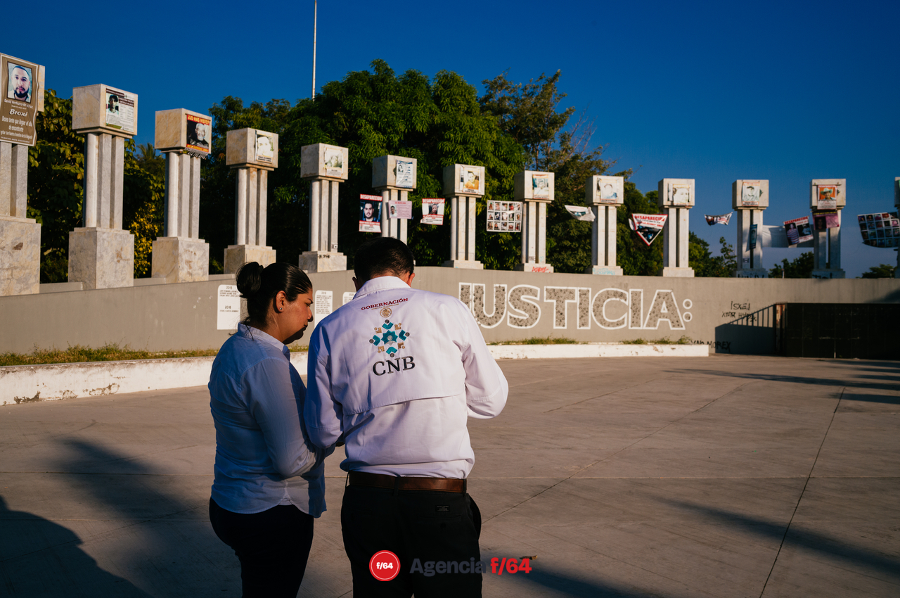 El Subsecretario de Derechos Humanos, Población y Migración, Alejandro Encinas Rodríguez acompañado de Karla Irasema Quintana Osuna, titular de la Comisión Nacional de Búsqueda estuvieron en el Estado de Colima.
