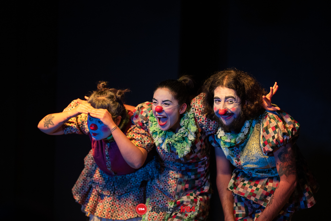 Palabras para enamorar a una mujer barbuda.
JajalisClownsteatro.
Casa Caracol.
