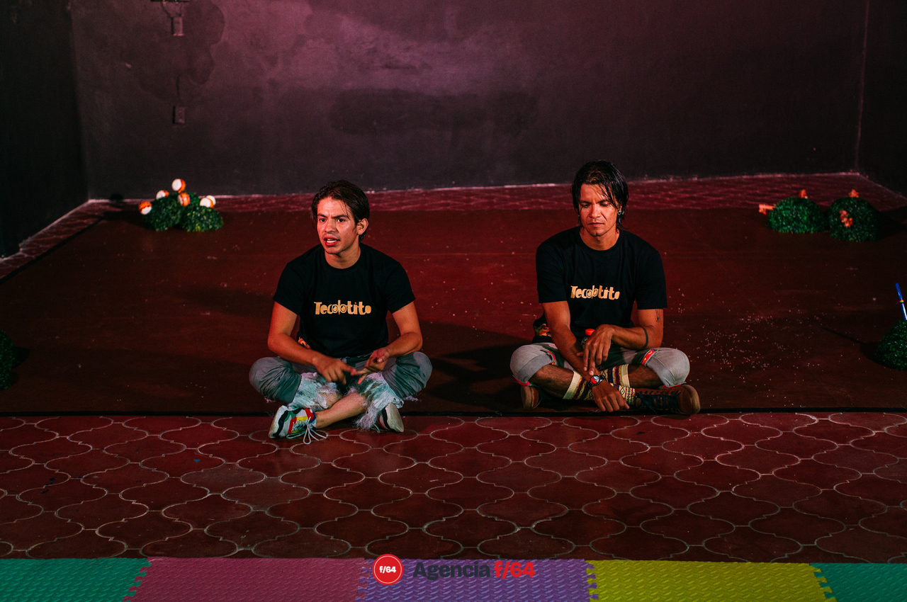 Tecolotito.
Colectivo Transeúnte.  (Jalisco)
Casa Caracol. Artes Escénicas para niñas, niños y jóvenes.