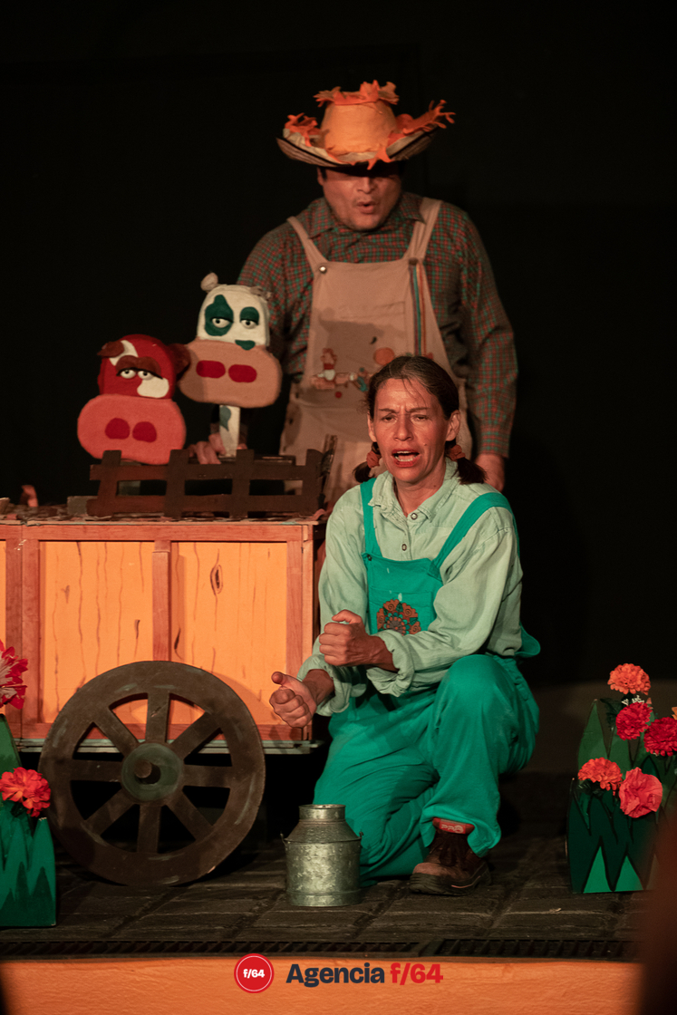 La vaca que se creía mariposa.
Teatro Demediado.
Casa Caracol.