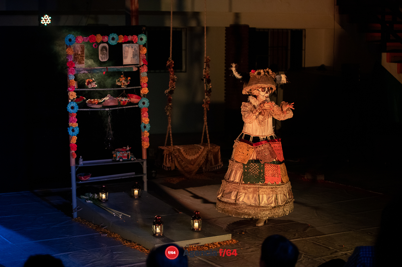 A todos nos toca.
Teatro Rodante de Colima.
Casa Caracol.