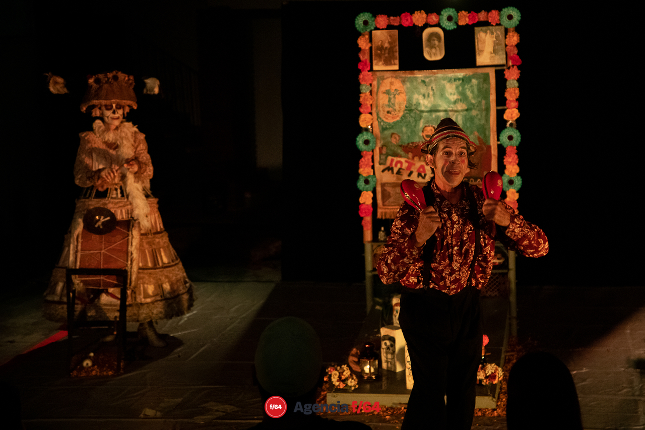 A todos nos toca.
Teatro Rodante de Colima.
Casa Caracol.