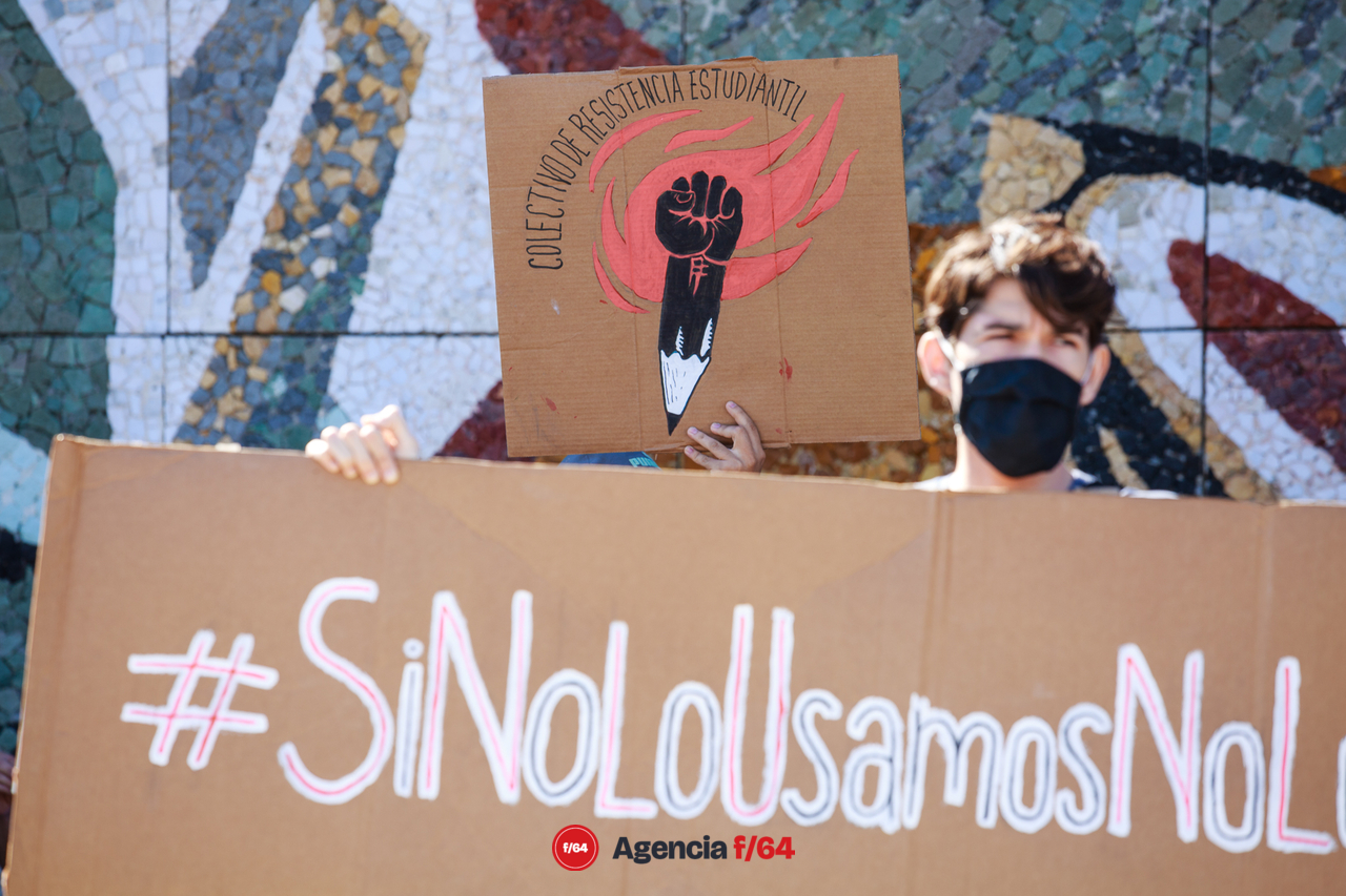 Colectivo de Resistencia Estudiantil.
