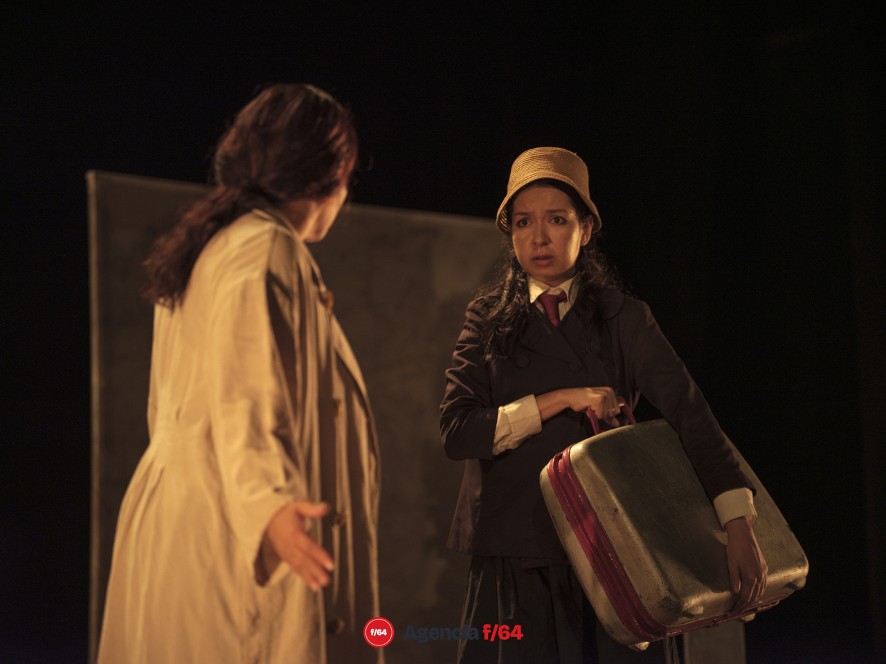 Exiliadas de la Gloria.
Nadia Flores y Lupita Chávez.
Cuatro Milpas Teatro.

Foto: Mario Chávez