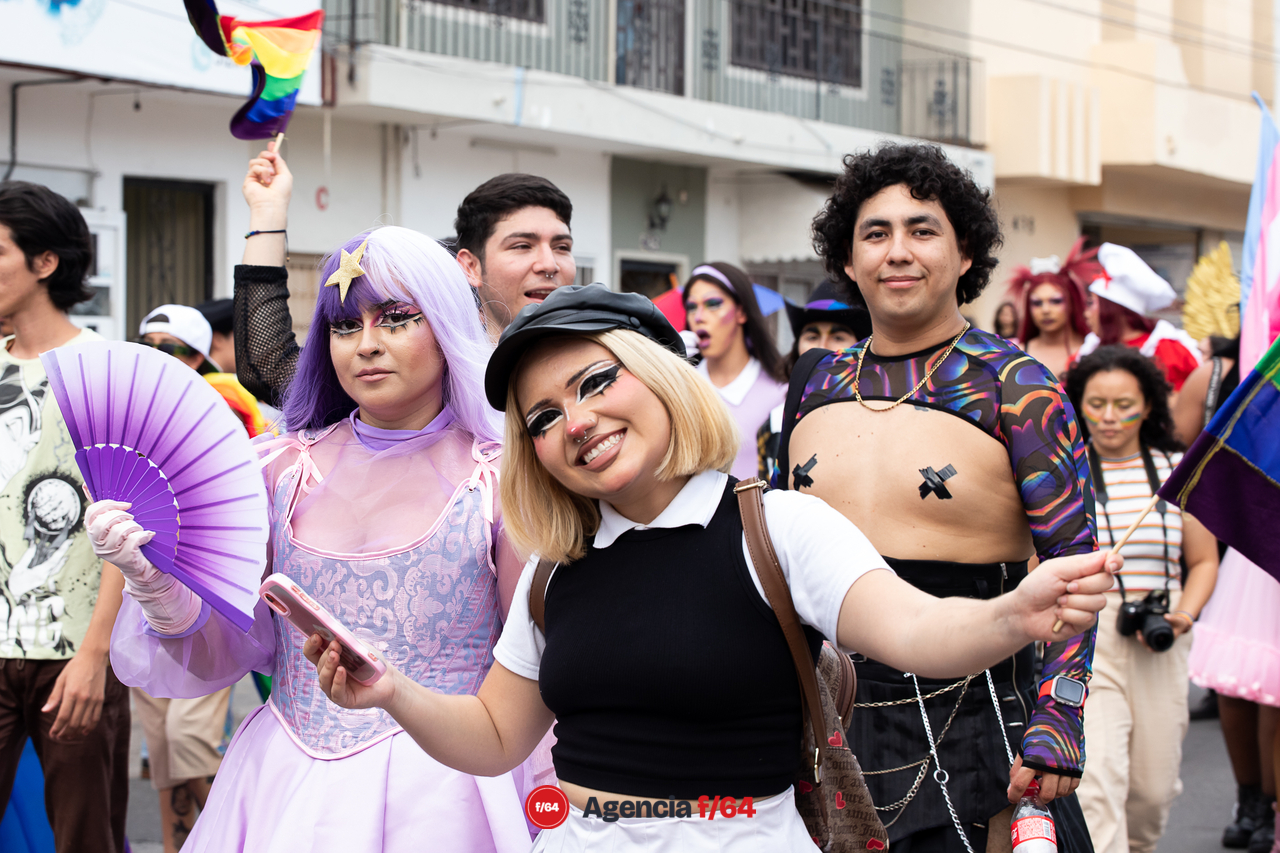 Marcha del Orgullo.
Colima 2023 
"Por las infancias diversas, libres y respetadas". 