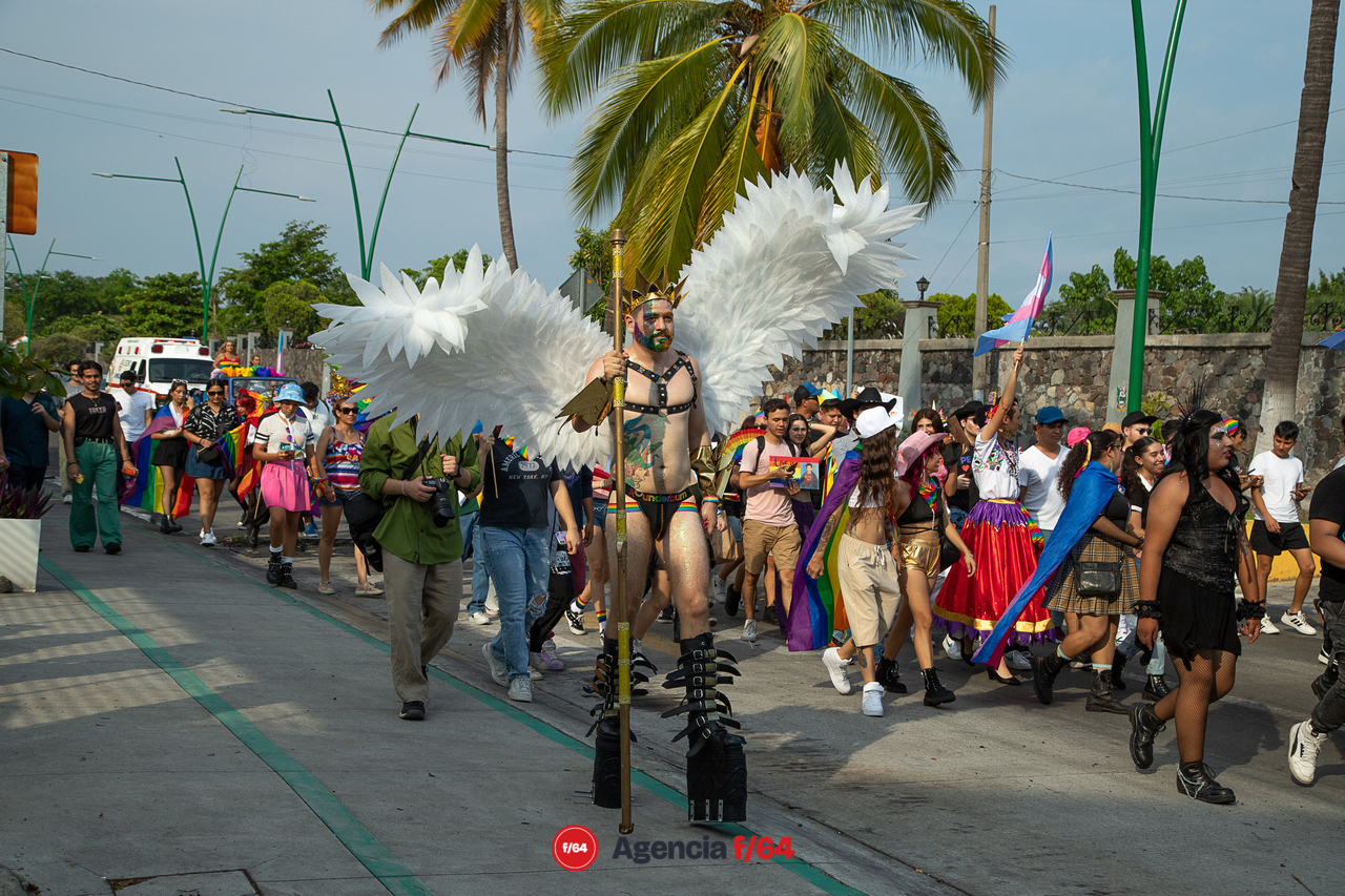 Marcha del Orgullo.
Colima 2023 
"Por las infancias diversas, libres y respetadas". 