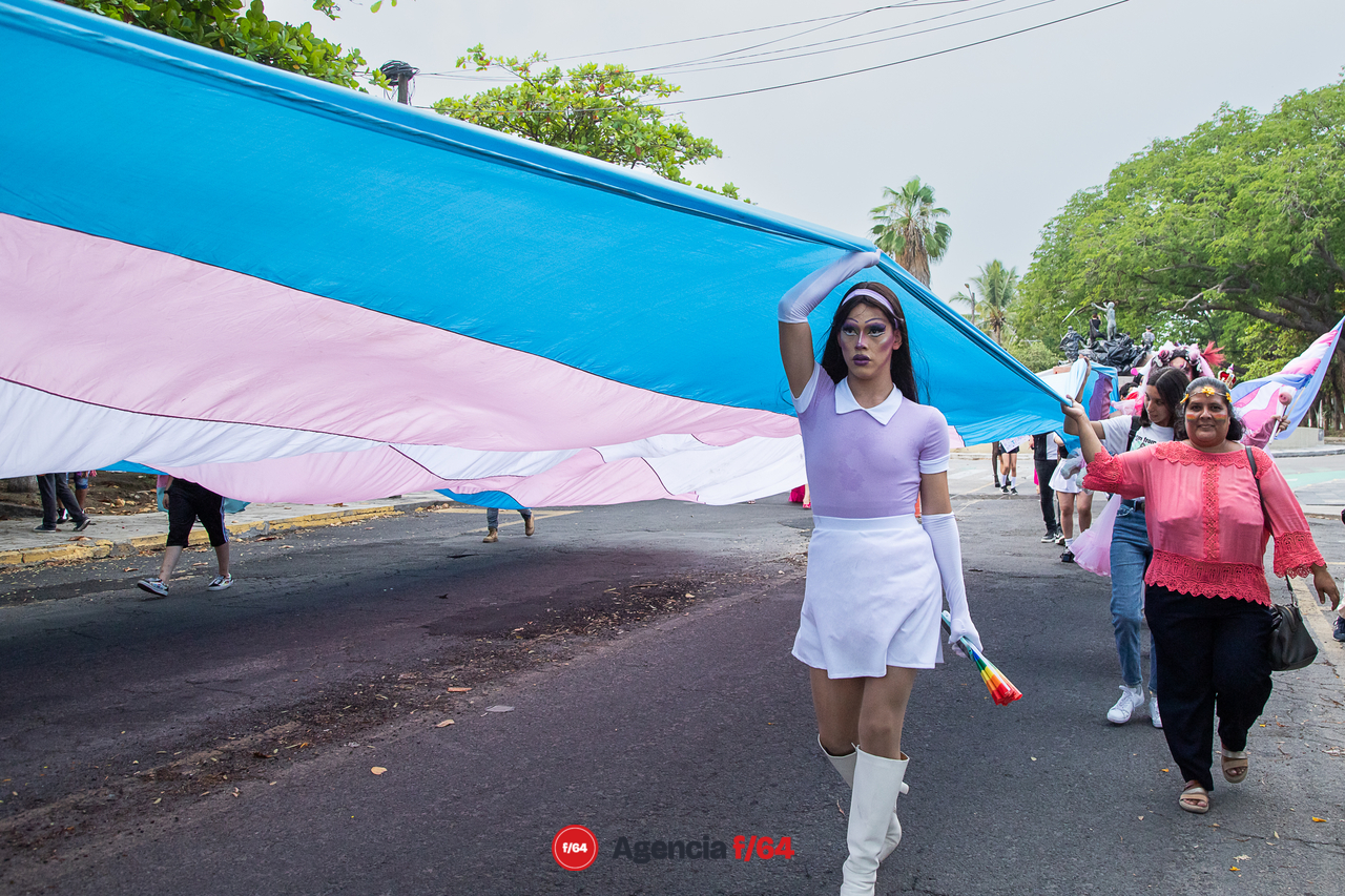 Marcha del Orgullo.
Colima 2023 
"Por las infancias diversas, libres y respetadas". 
