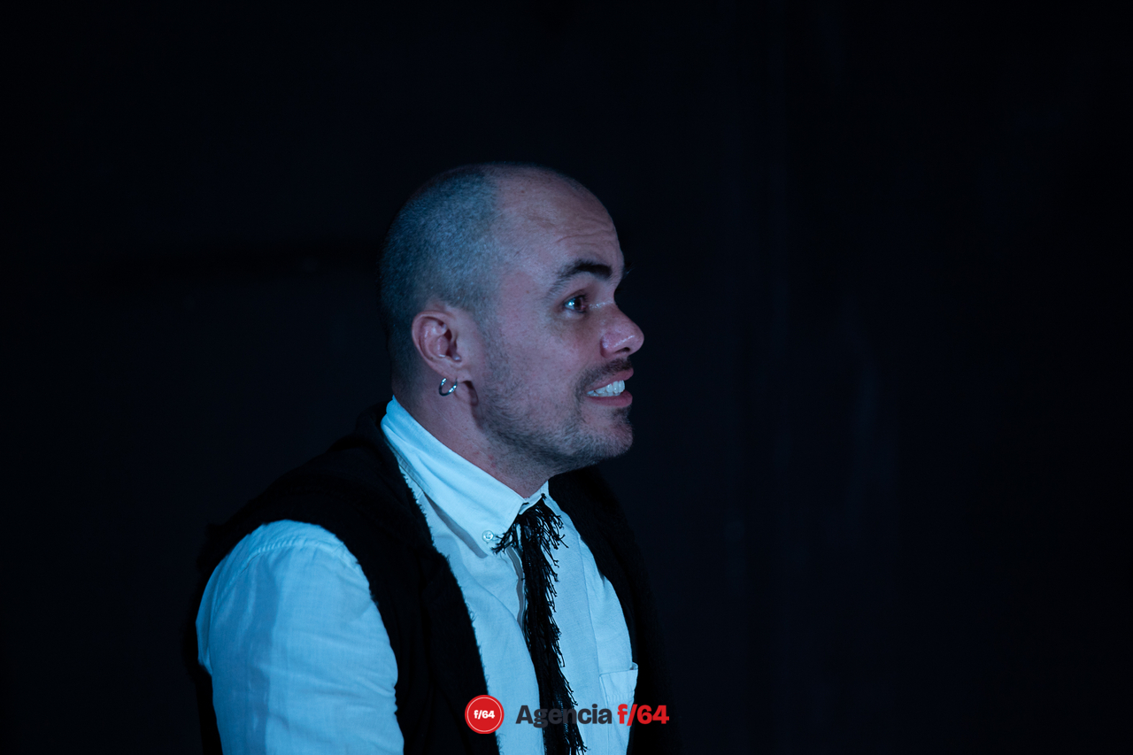 Instructivo para mirar hacia adentro.
Teatro Zona de Acción.
Cas Caracol.