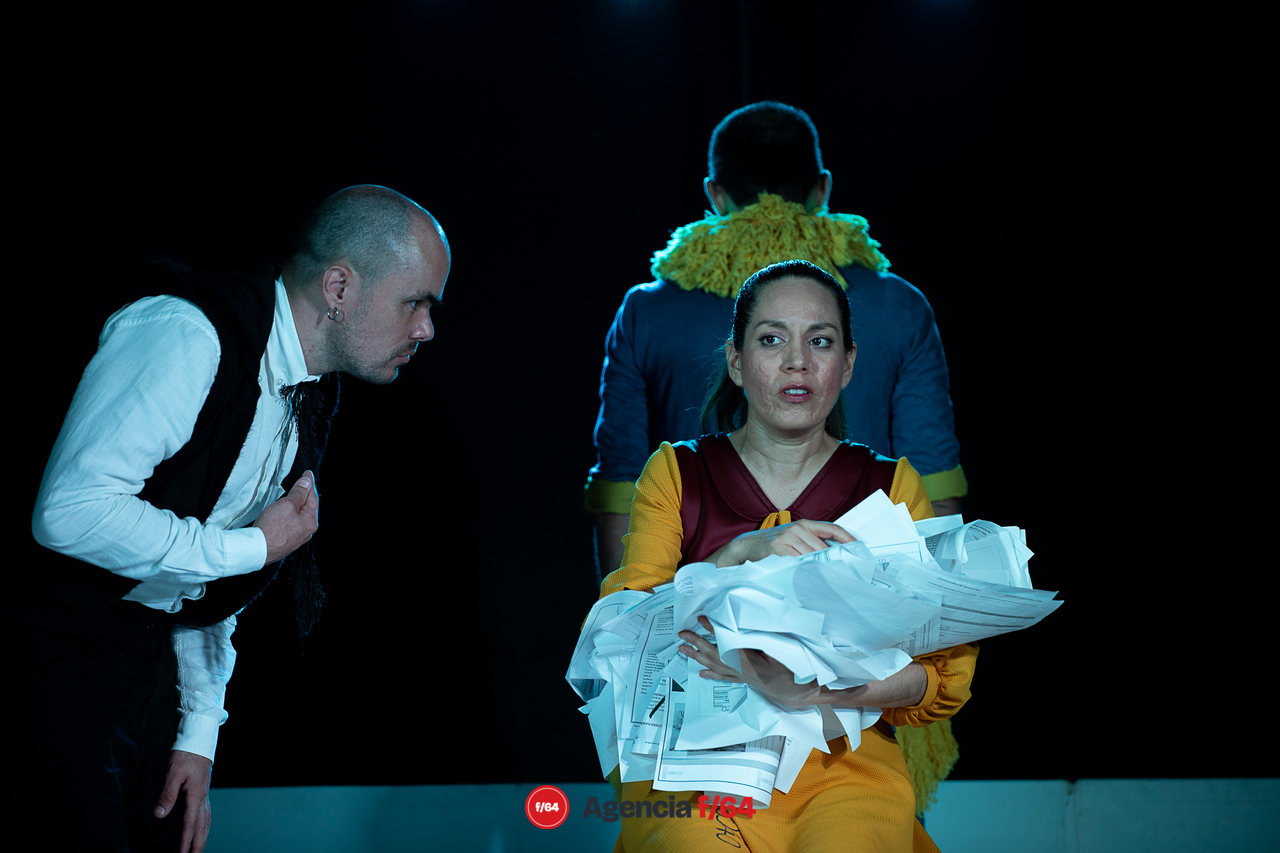 Instructivo para mirar hacia adentro.
Teatro Zona de Acción.
Cas Caracol.