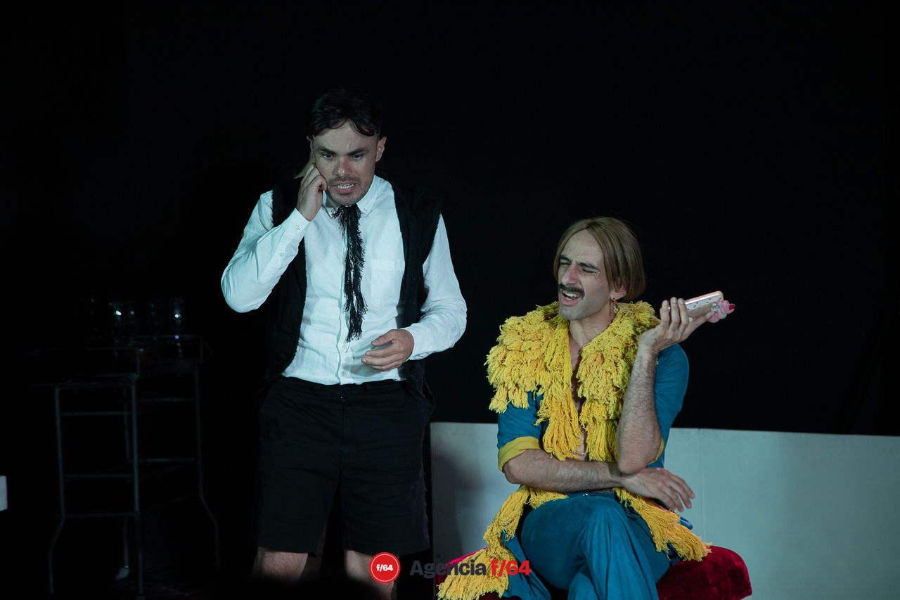 Instructivo para mirar hacia adentro.
Teatro Zona de Acción.
Cas Caracol.