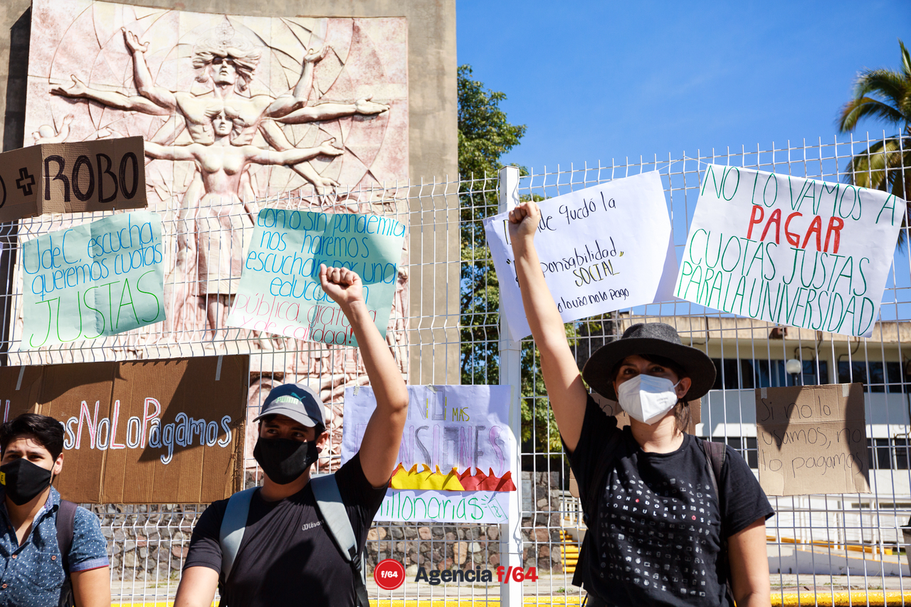 Los estudiantes piden que tomen en cuenta sus reclamos.