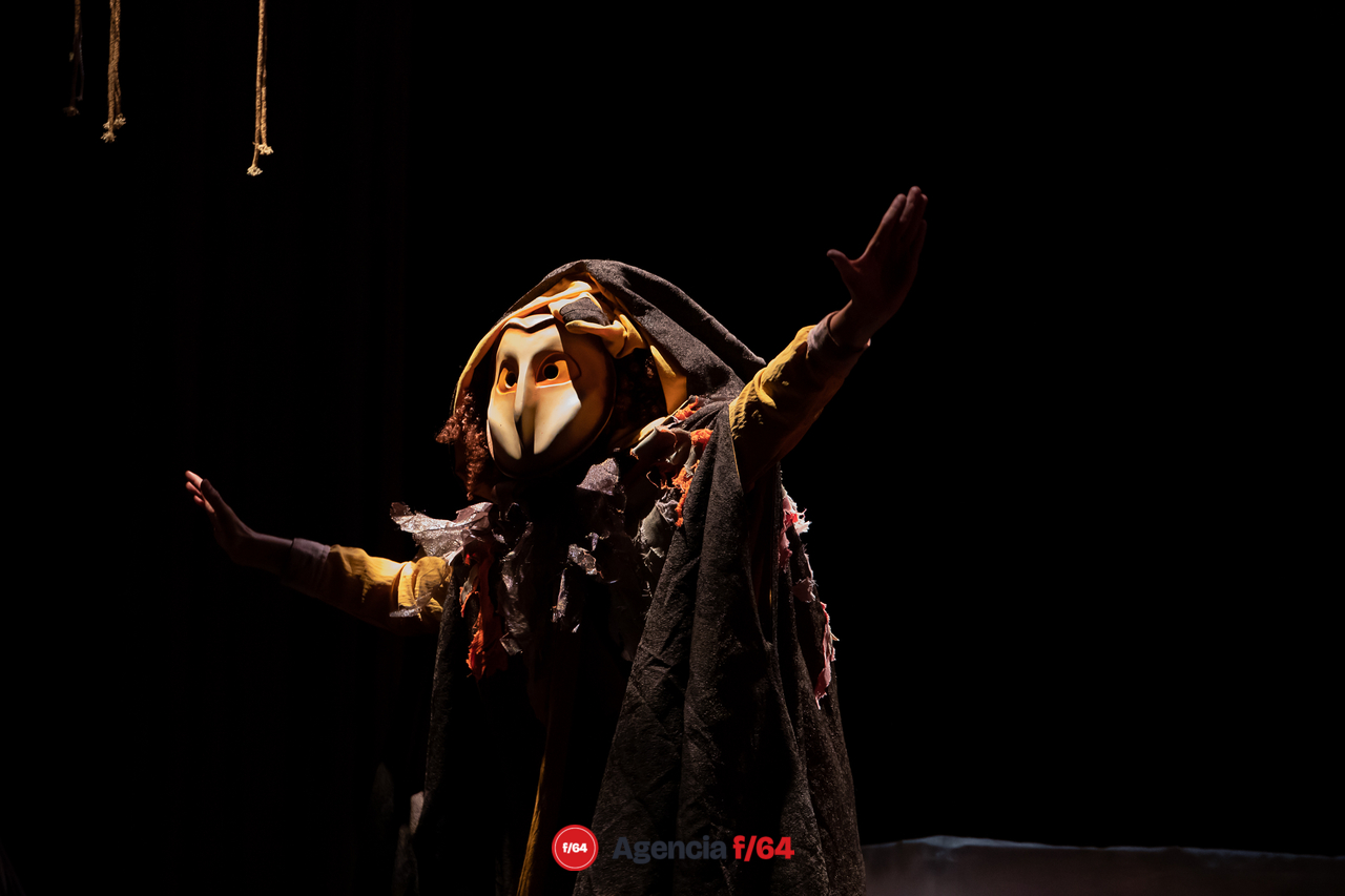 Josefina, la niña nahuala.
Rosa Eglantina González. 
18º Festival de monólogos. Teatro a una sola voz 2023.
Colima, Col.