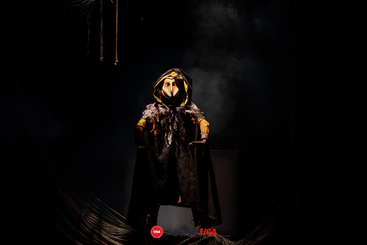Josefina, la niña nahuala.
Rosa Eglantina González. 
18º Festival de monólogos. Teatro a una sola voz 2023.
Colima, Col.
