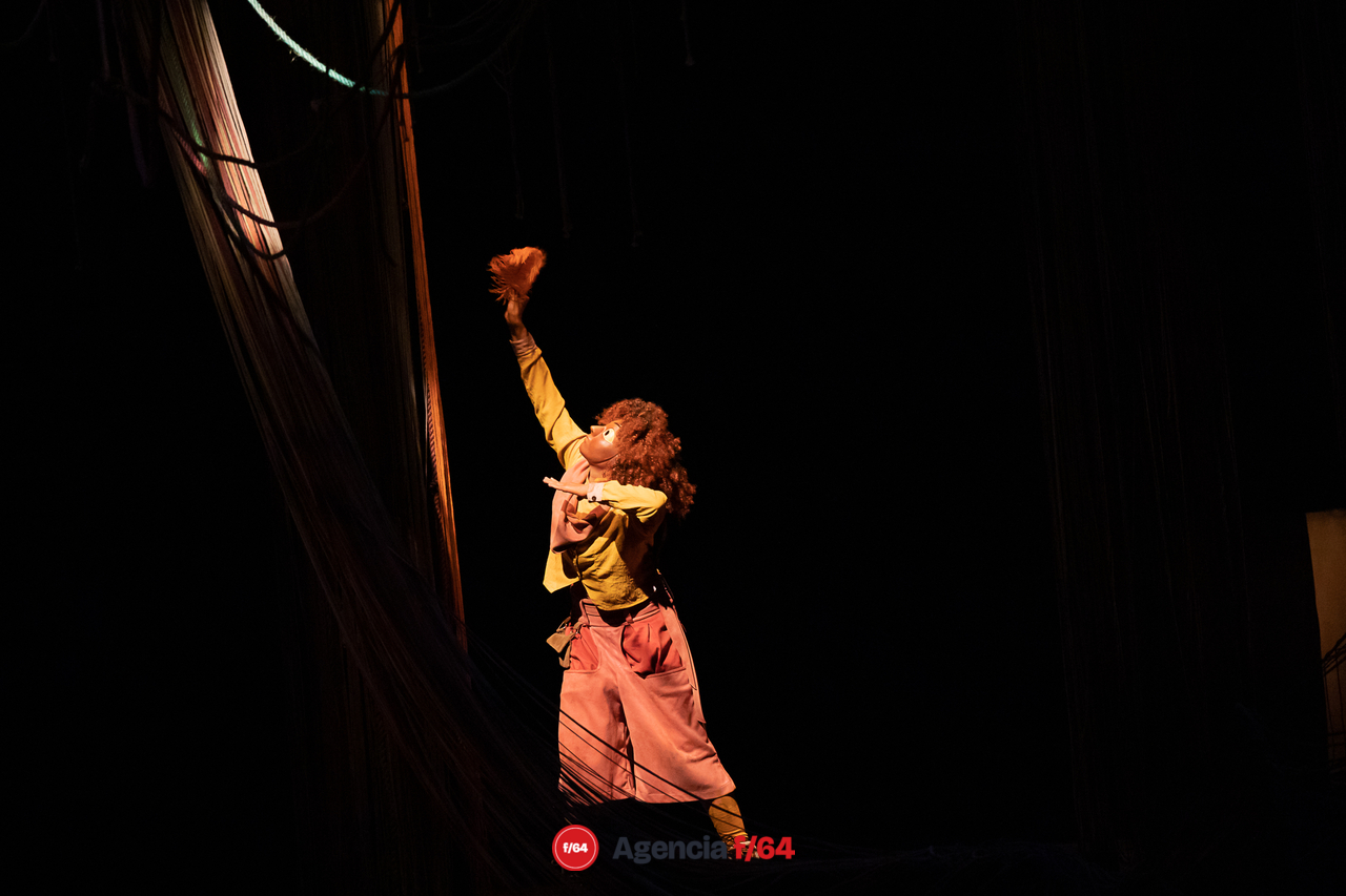 Josefina, la niña nahuala.
Rosa Eglantina González. 
18º Festival de monólogos. Teatro a una sola voz 2023.
Colima, Col.