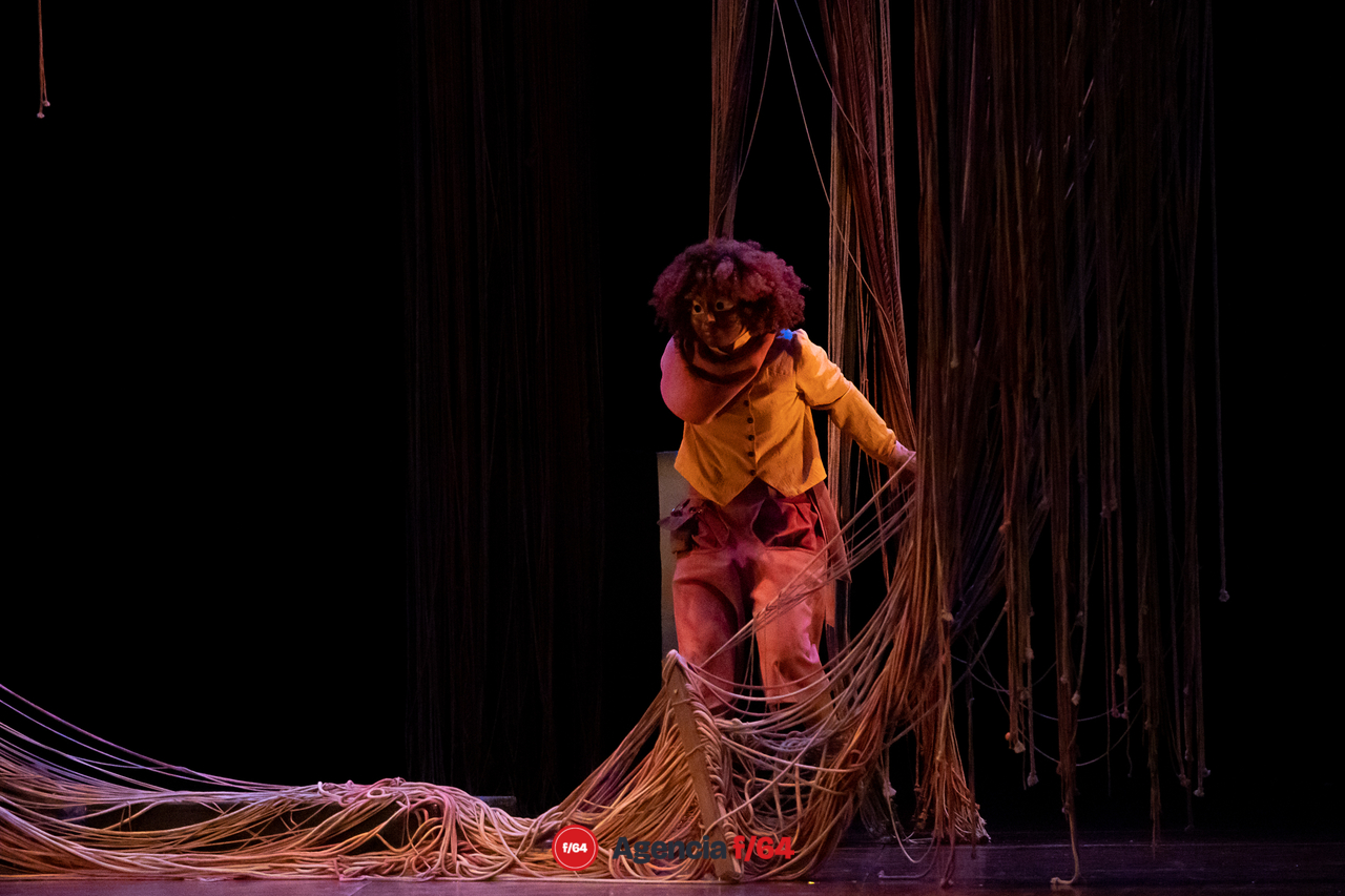 Josefina, la niña nahuala.
Rosa Eglantina González. 
18º Festival de monólogos. Teatro a una sola voz 2023.
Colima, Col.