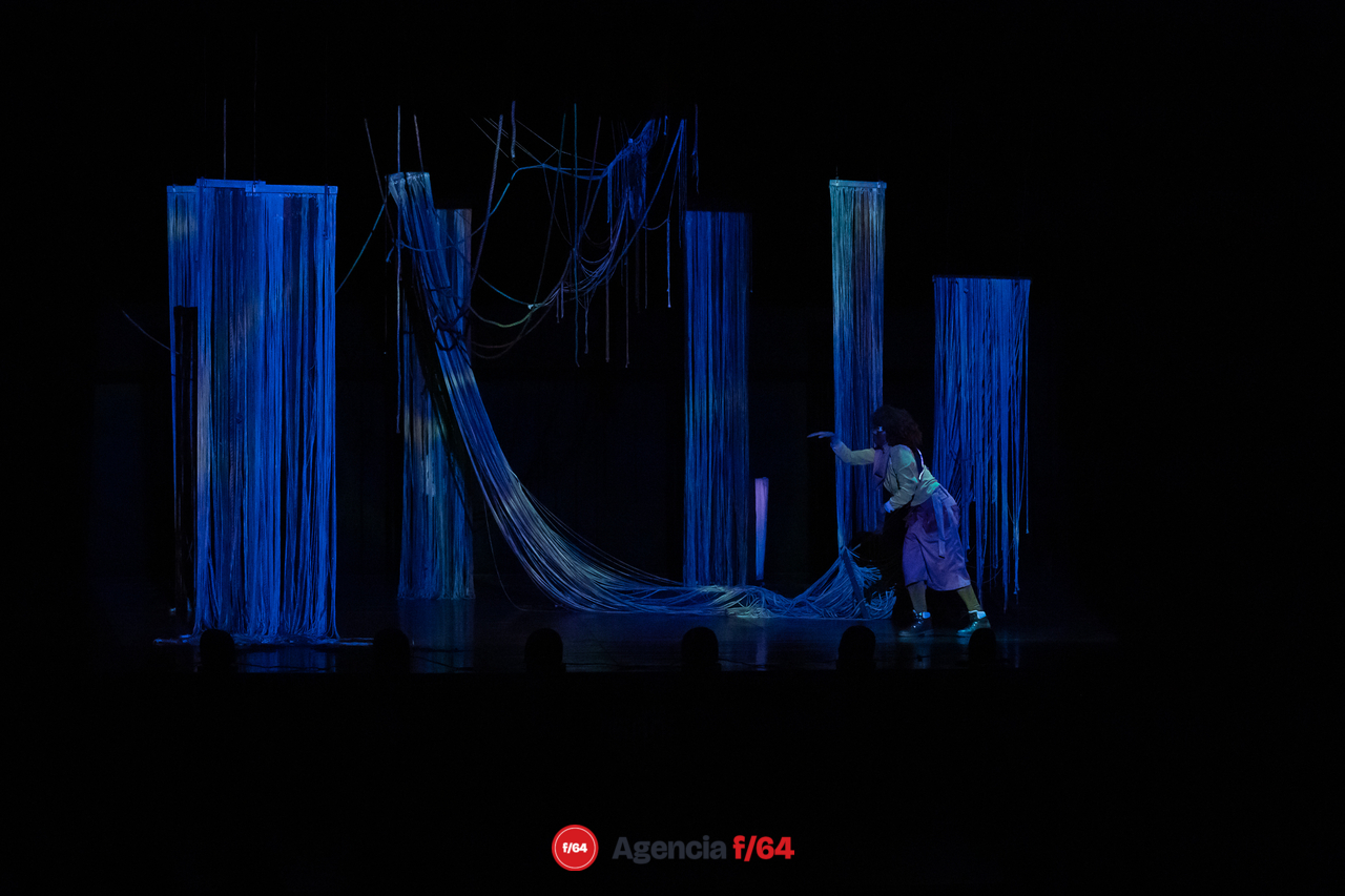 Josefina, la niña nahuala.
Rosa Eglantina González. 
18º Festival de monólogos. Teatro a una sola voz 2023.
Colima, Col.