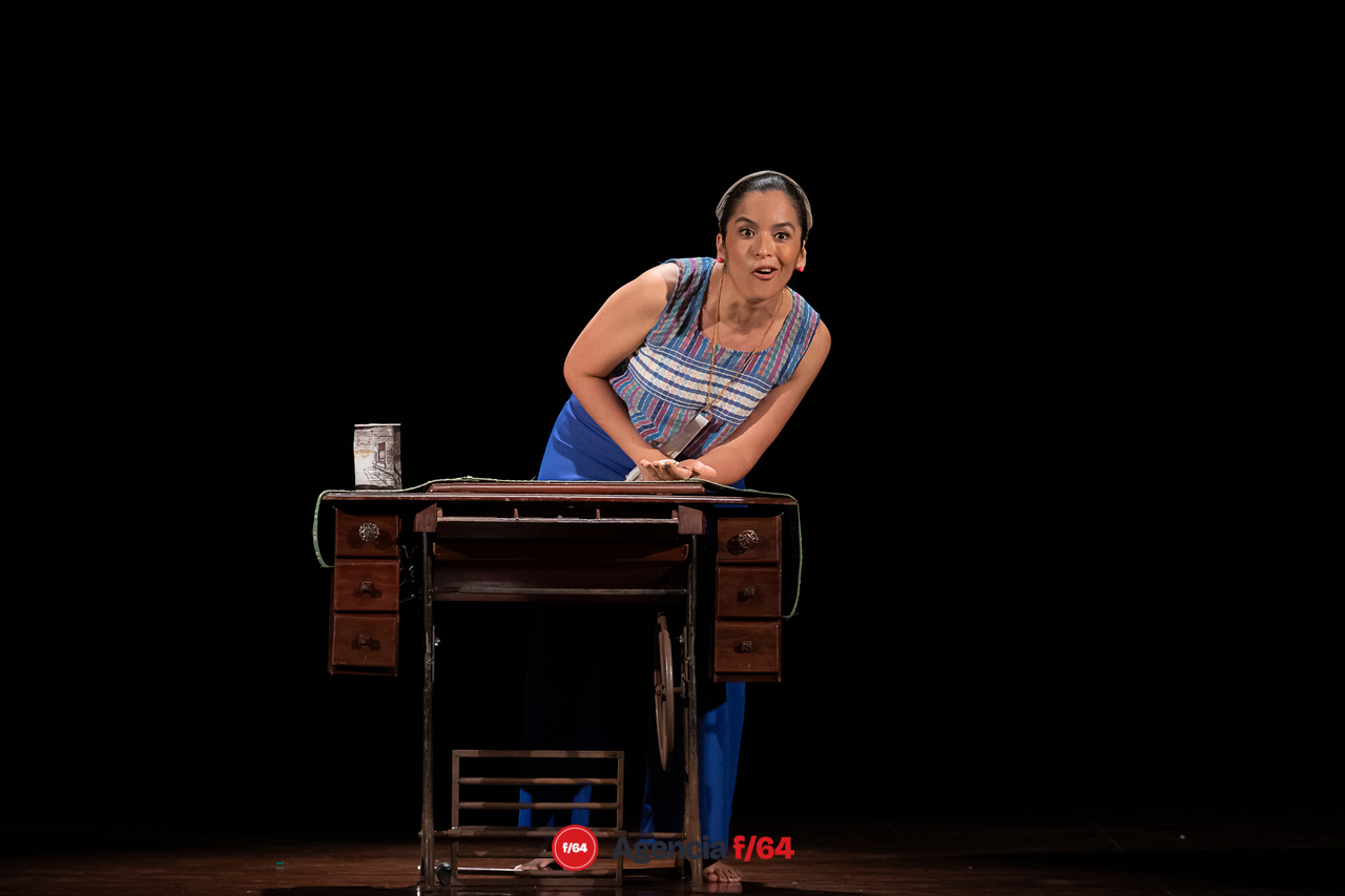 La historia de las cosas.
Tania Hernández.
Colectivo Teatro en Espiral e Inventario Escénico Objetual.
18º Festival de monólogos. Teatro a una sola voz 2023.
Teatro Hidalgo.
Colima, Col.