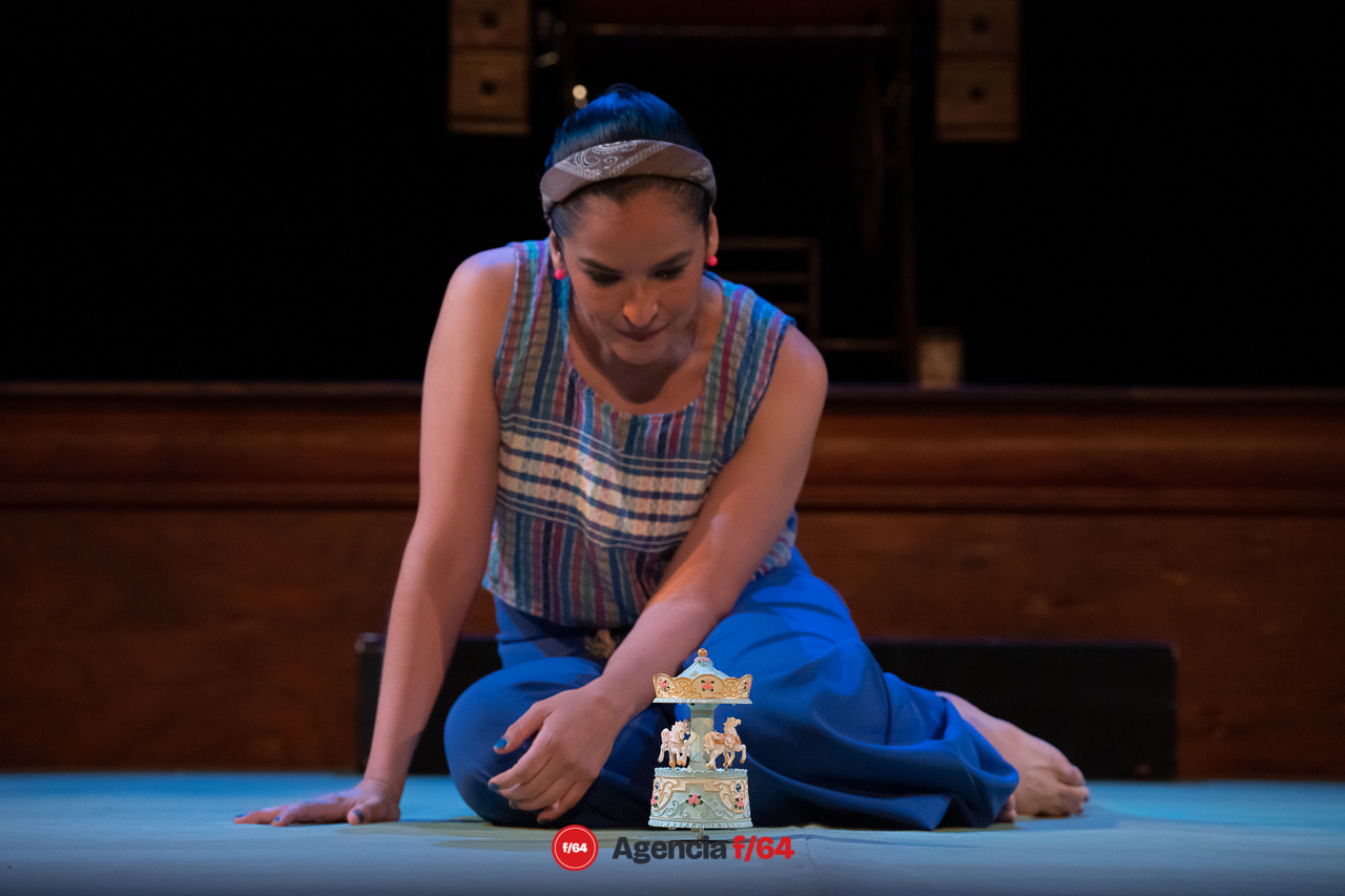 La historia de las cosas.
Tania Hernández.
Colectivo Teatro en Espiral e Inventario Escénico Objetual.
18º Festival de monólogos. Teatro a una sola voz 2023.
Teatro Hidalgo.
Colima, Col.