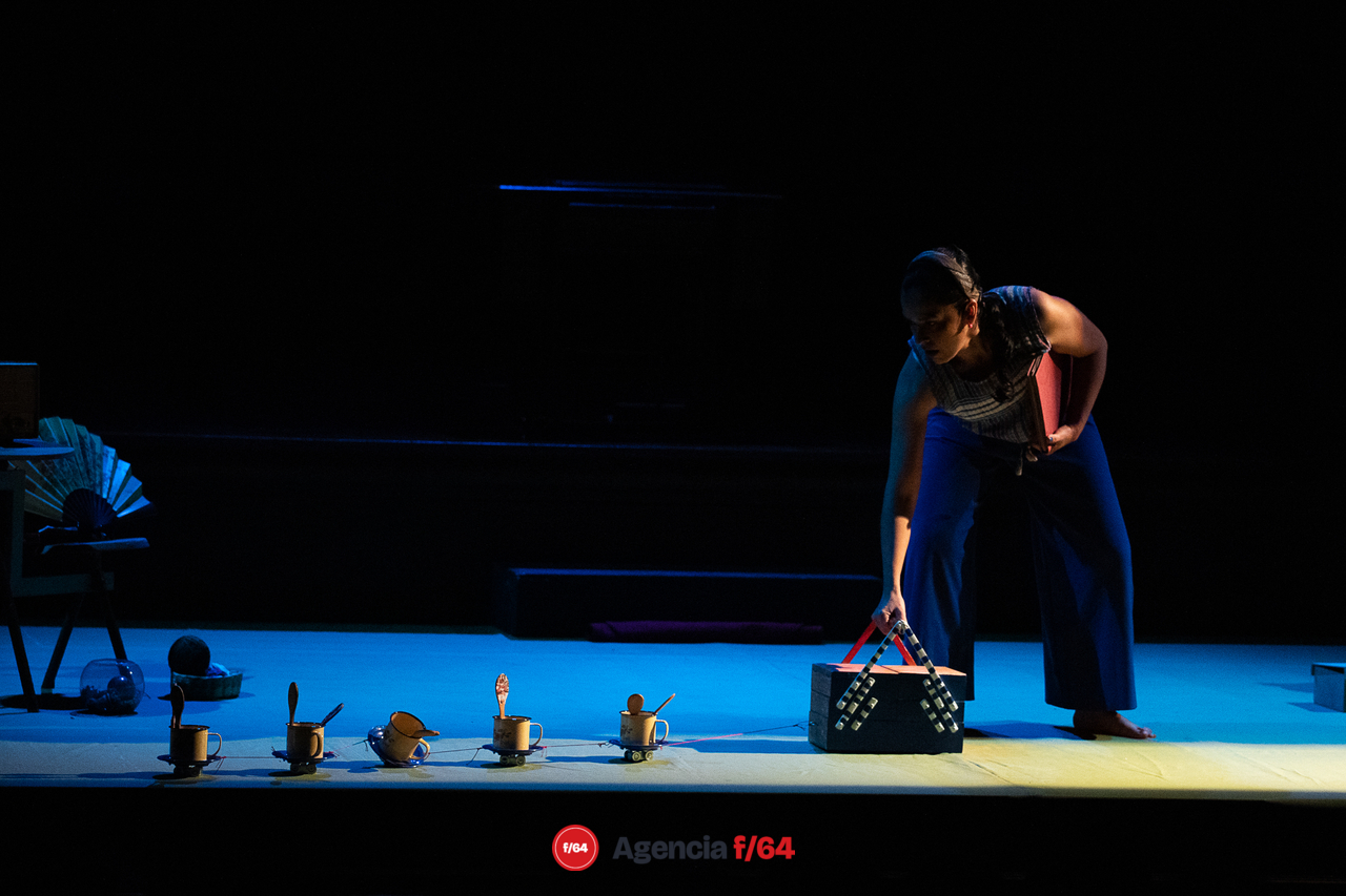 La historia de las cosas.
Tania Hernández.
Colectivo Teatro en Espiral e Inventario Escénico Objetual.
18º Festival de monólogos. Teatro a una sola voz 2023.
Teatro Hidalgo.
Colima, Col.