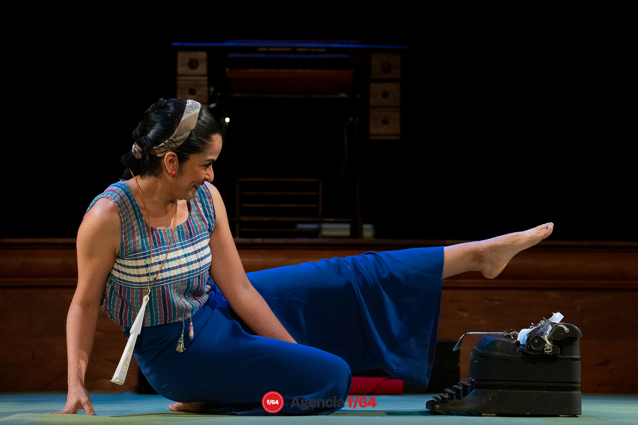 La historia de las cosas.
Tania Hernández.
Colectivo Teatro en Espiral e Inventario Escénico Objetual.
18º Festival de monólogos. Teatro a una sola voz 2023.
Teatro Hidalgo.
Colima, Col.