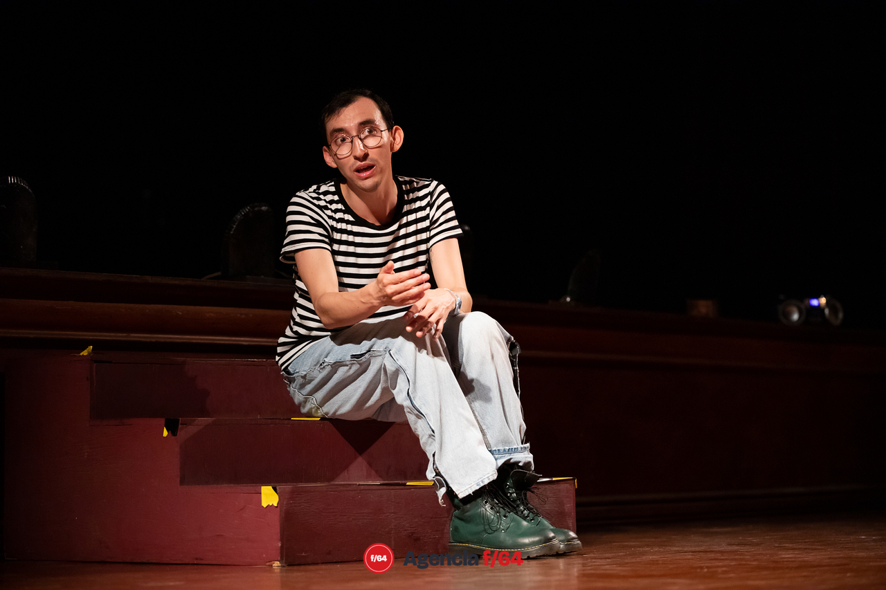 Now Playing.
Emmanuel Lapin.
18º Festival de monólogos. Teatro a una sola voz