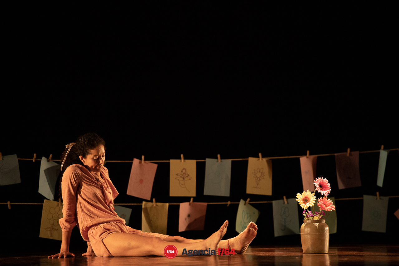 Días y Flores.
Pita Zapot.
18º Festival de monólogos. Teatro a una sola Voz.
Colima.
