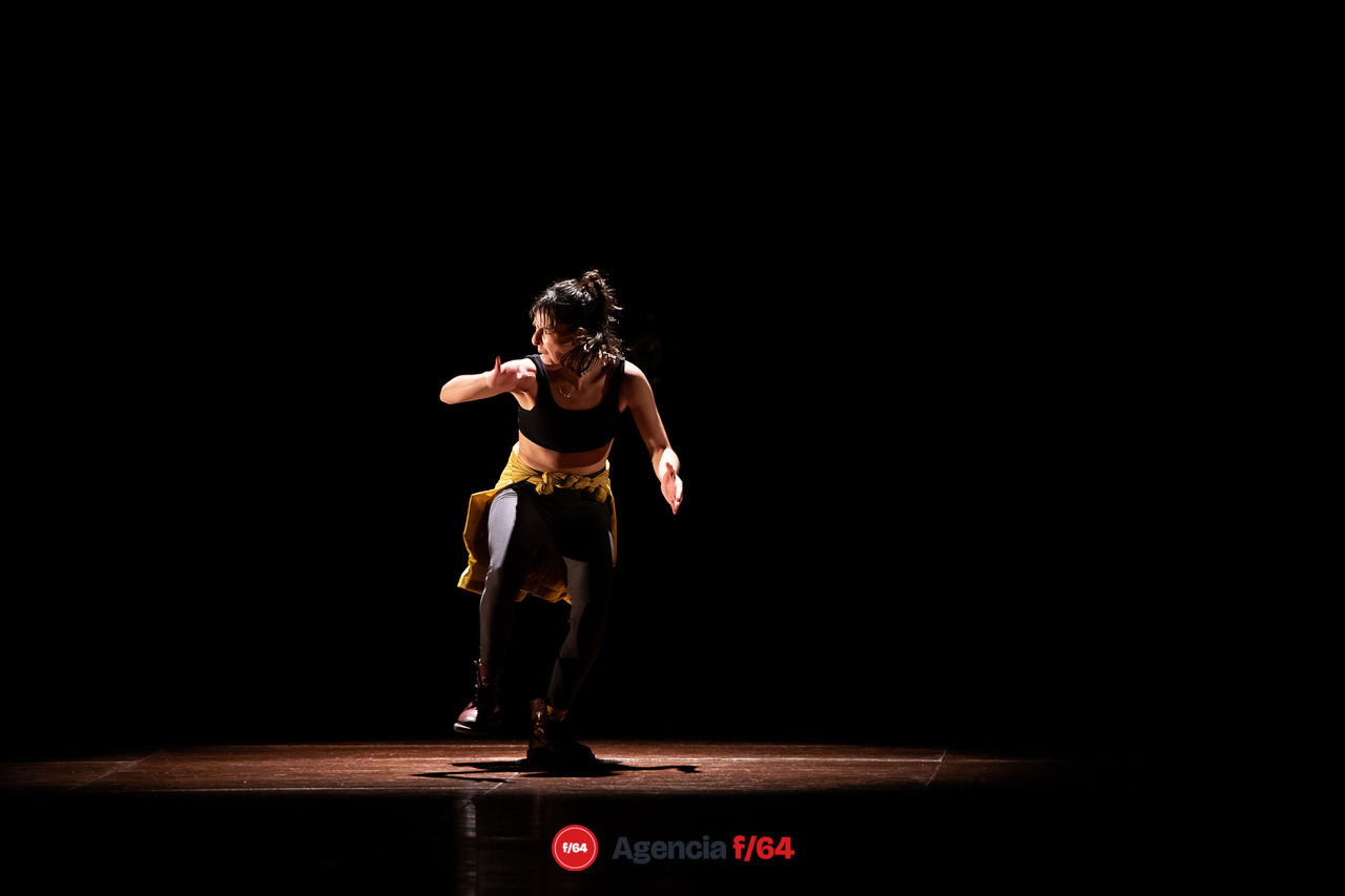 El mundo es una planta carnívora.
María Kemp.
18º Festival  de monólos. Teatro a una sola voz. 2023
Colima, Col.
