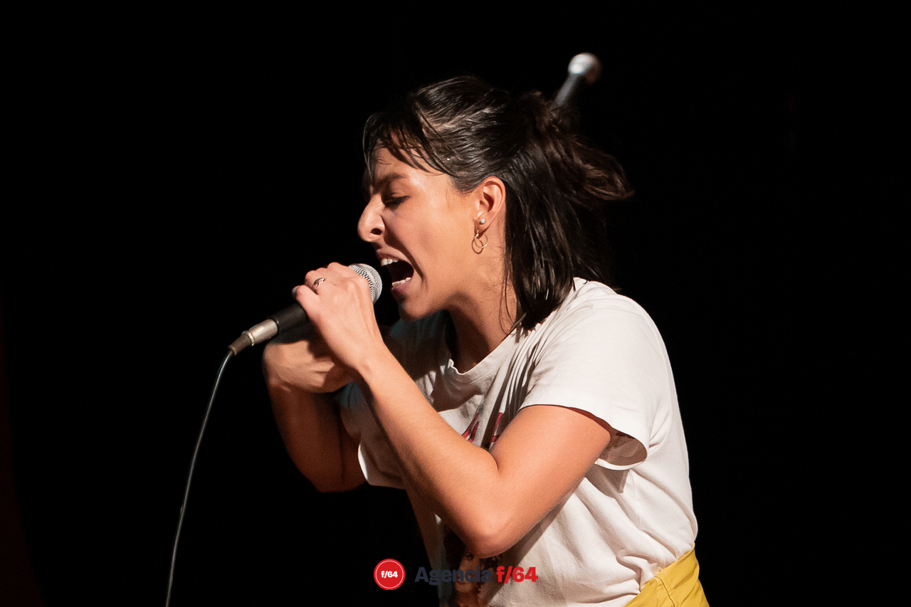 El mundo es una planta carnívora.
María Kemp.
18º Festival  de monólos. Teatro a una sola voz. 2023
Colima, Col.