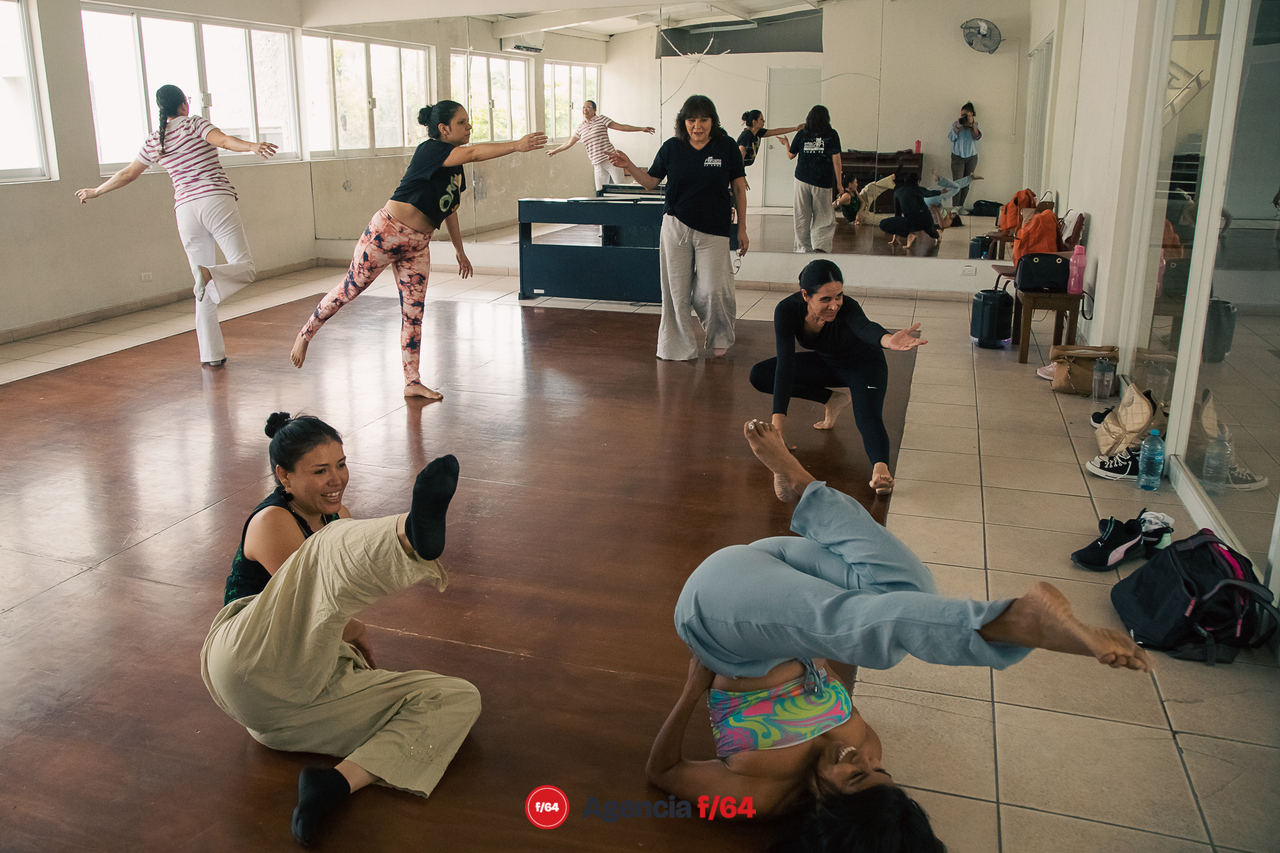 Janet Pinela imparte taller Teatro para Mujeres.
CULTZI (Gestora cultural).
Casa de la Cultura Colima.