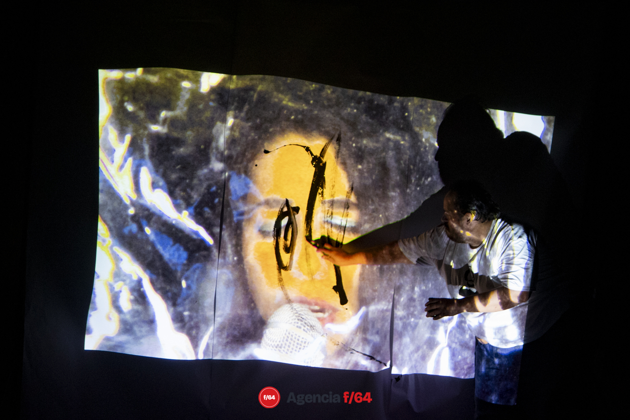 Nativos Digitales. 
43 Muestra Nacional de Teatro
Foro El 790
Guadalajara, Jalisco.