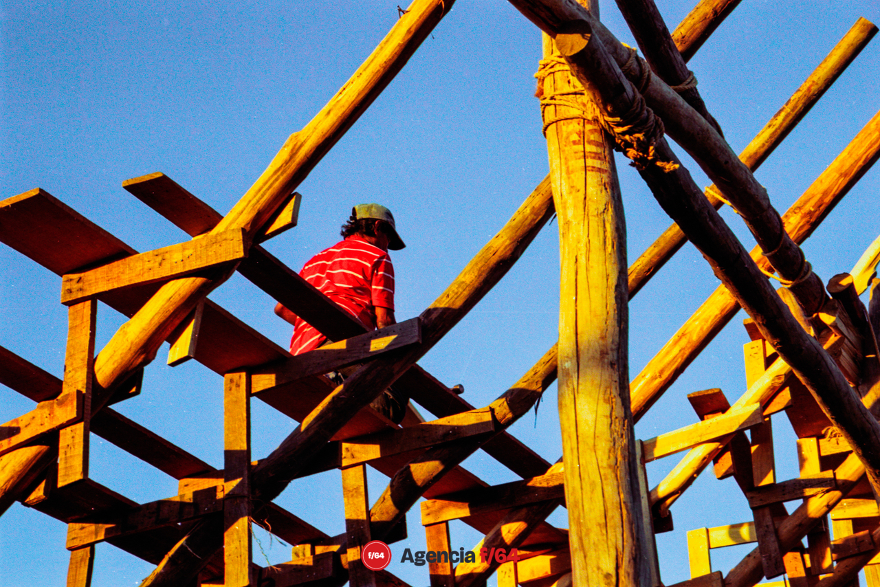 Construcción de graderíos.