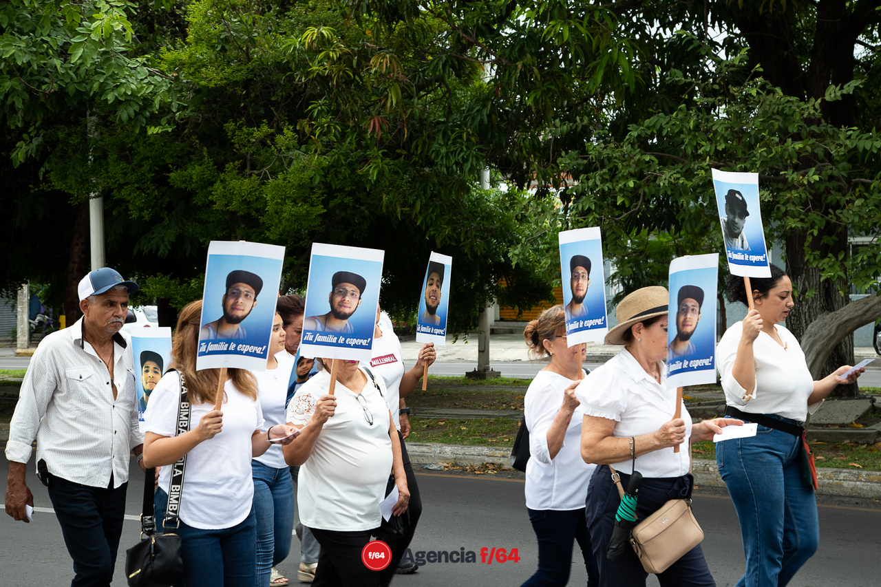Marcha por la aparición con vida de Carlos Donaldo.