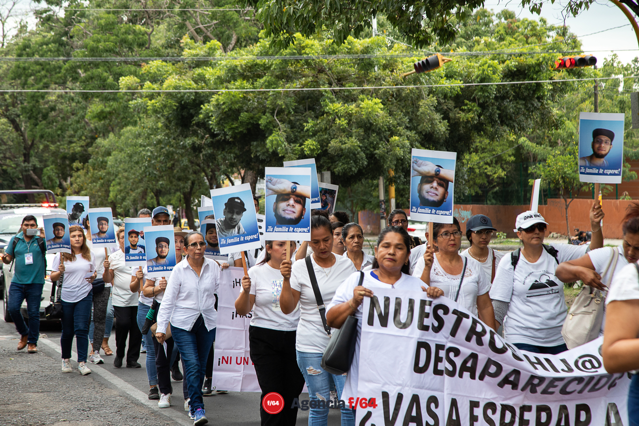 Marcha por la aparición con vida de Carlos Donaldo.