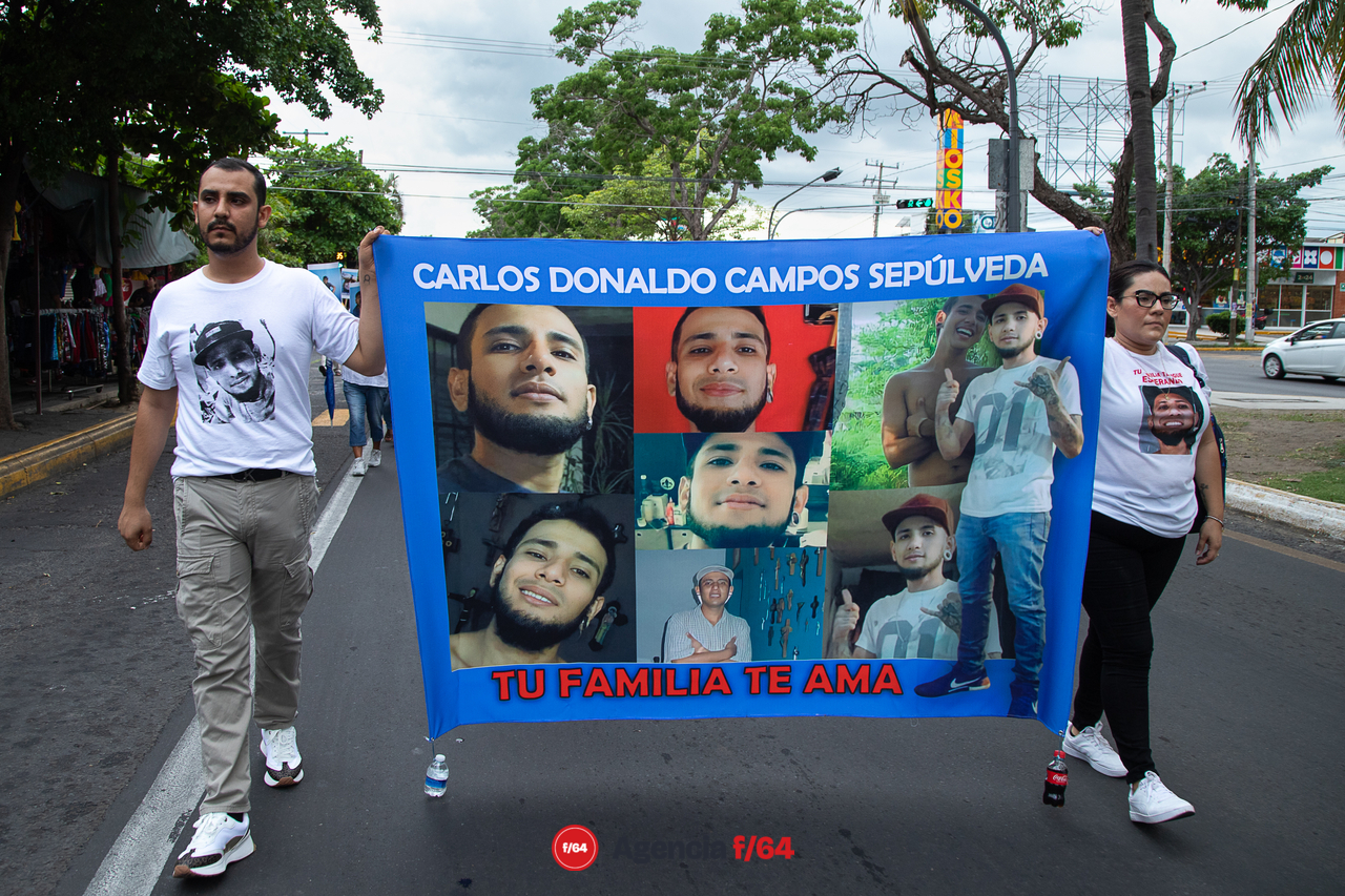 Marcha por la aparición con vida de Carlos Donaldo.