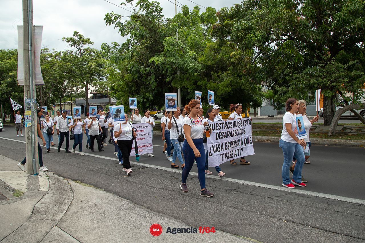 Marcha por la aparición con vida de Carlos Donaldo.