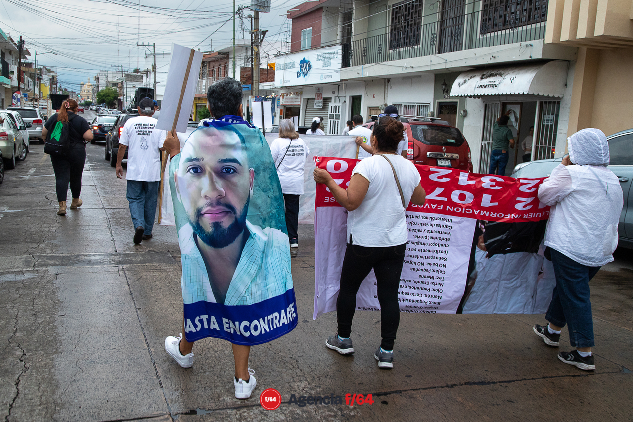 Marchan por Día Internacional de las Víctimas de Desaparición Forzada.
Red Desaparecidos Colima A. C.
Colima, Col.