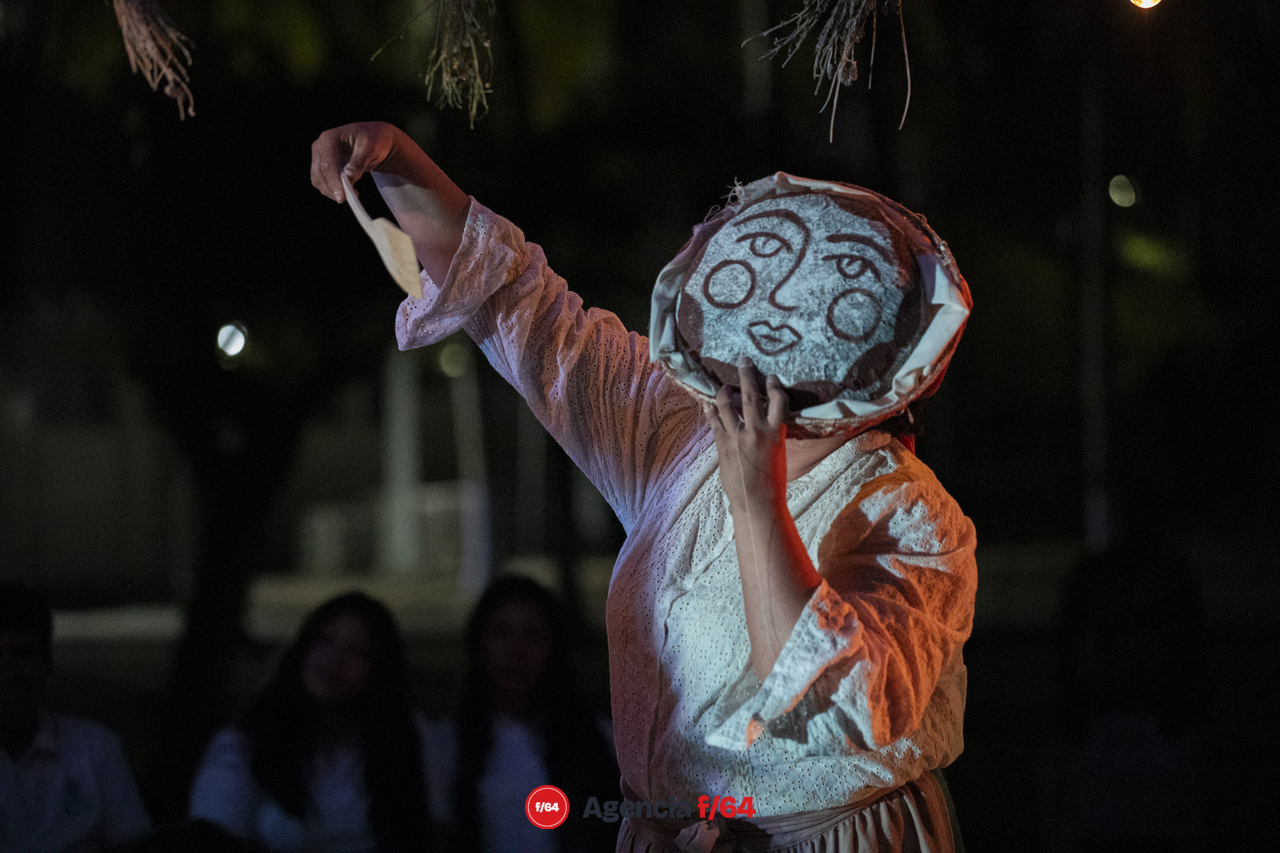 Pan de Atardecer.
Karelia Amezcua.
Caracol Colectivo Escénico.
Bachillerato 6. Tecomán
Proyecto beneficiado por el Programa Fomento a Proyectos Culturales y Coinversiones (FPCC), emisión 2022
