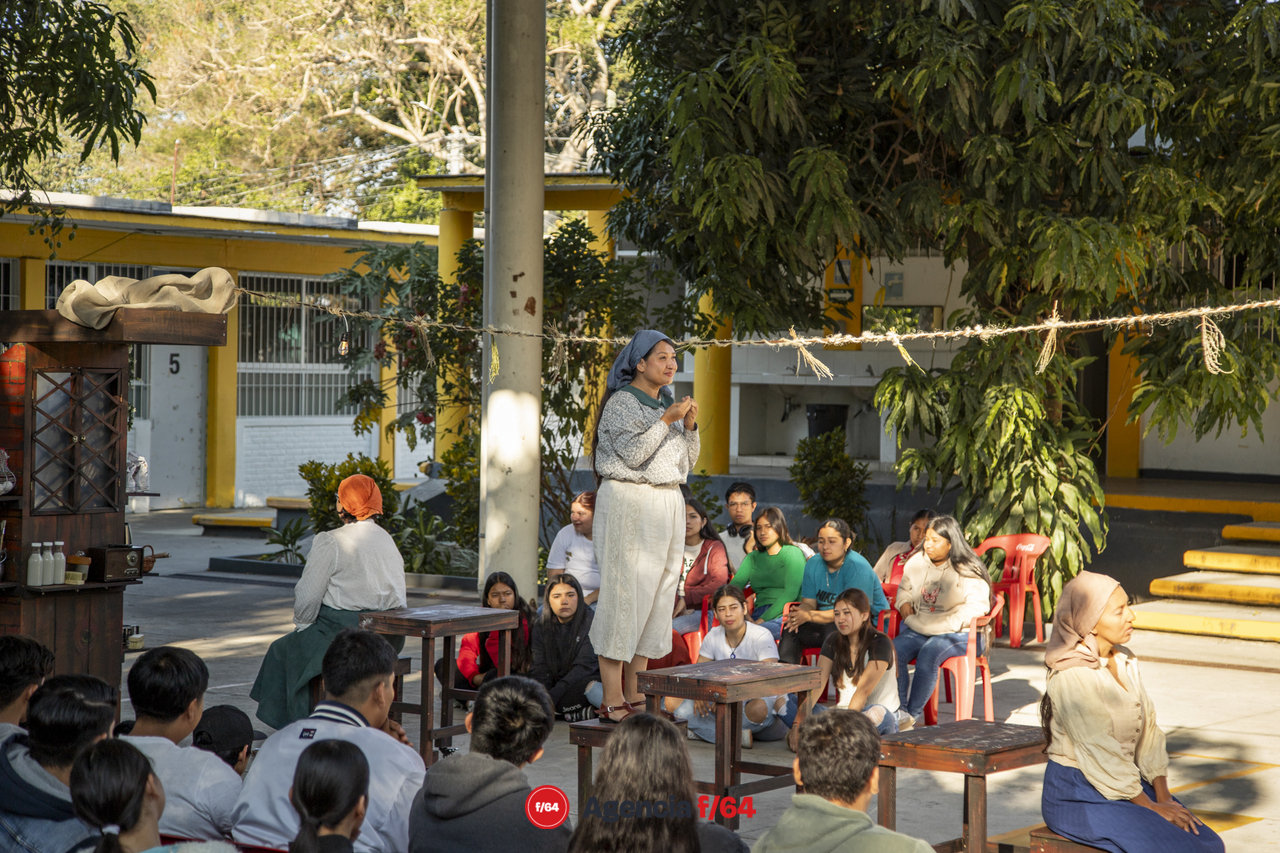 Pan de Atardecer.
Caracol Colectivo Escénico.
Bachillerato 32. Suchitlán.
Proyecto beneficiado por el Programa Fomento a Proyectos Culturales y Coinversiones (FPCC), emisión 2022