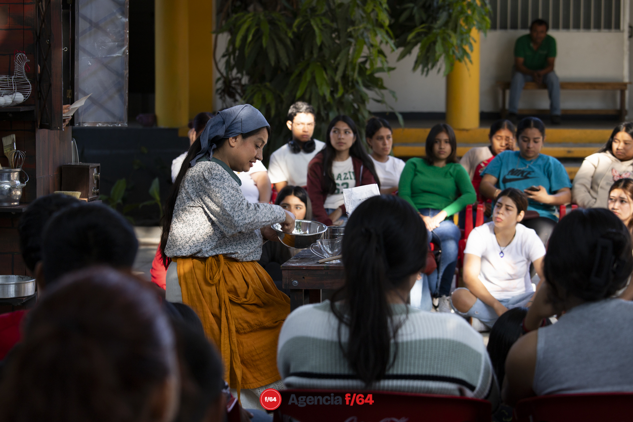 Pan de Atardecer.
Caracol Colectivo Escénico.
Bachillerato 32. Suchitlán.
Proyecto beneficiado por el Programa Fomento a Proyectos Culturales y Coinversiones (FPCC), emisión 2022