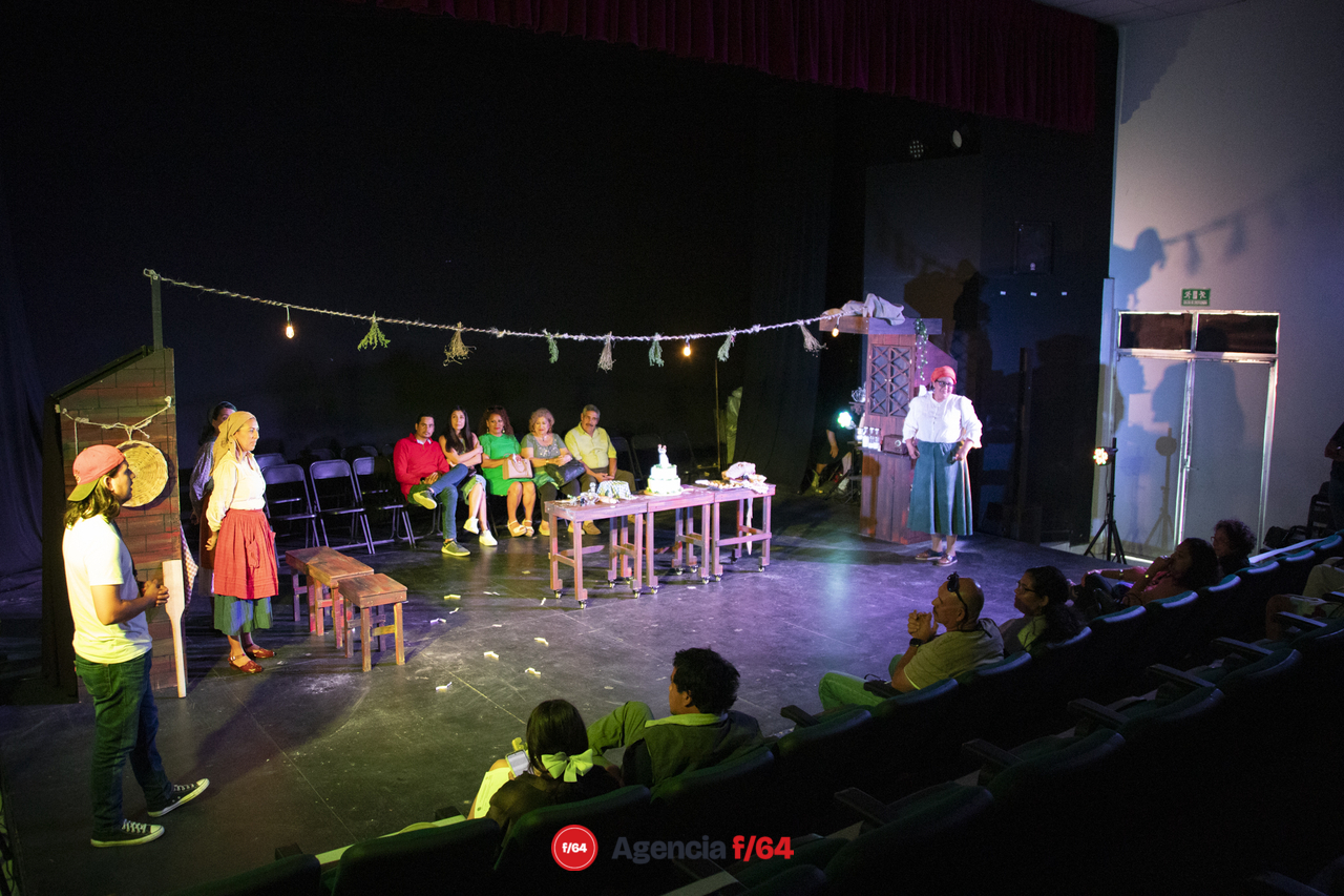 Pan de Atardecer.
Caracol Colectivo Escénico.
Foro Centro Cultural Salahua, Manzanillo.
Proyecto beneficiado por el Programa Fomento a Proyectos Culturales y Coinversiones (FPCC), emisión 2022
