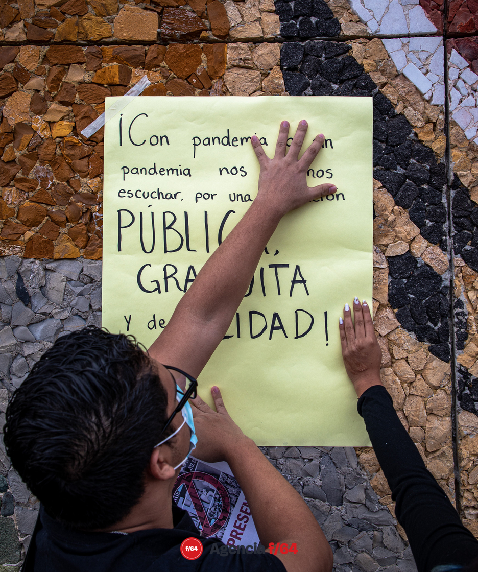 La consigna es "si no lo uso, no lo pago", gritó el estudiantado disidente. 