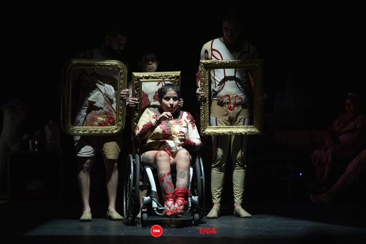 Raro: un mundo desde lo invisible.
Colectivo Teatral Pies Hinchados
34 Muestra Nacional de Teatro.
Teatro Experimental.
Guadalajara, Jalisco.
