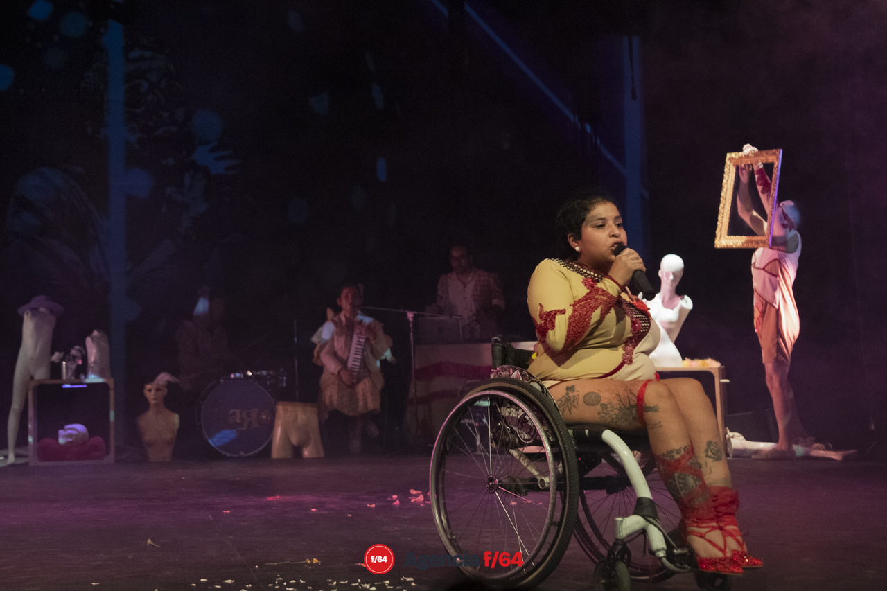Raro: un mundo desde lo invisible.
Colectivo Teatral Pies Hinchados
34 Muestra Nacional de Teatro.
Teatro Experimental.
Guadalajara, Jalisco.