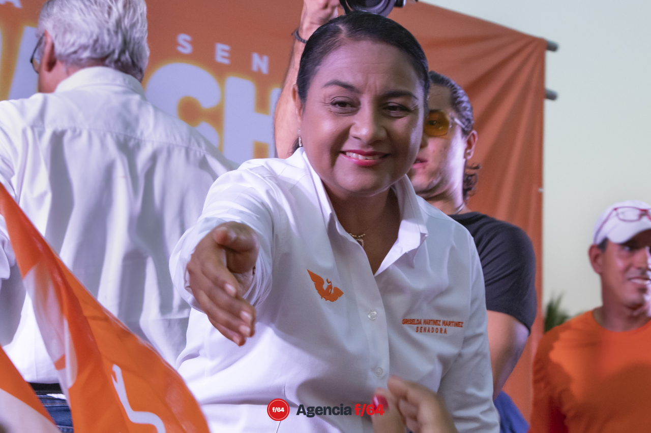 Griselda Martínez Martínez.
Arranque de campaña.
Plaza del Pez Vela.
Manzanillo, Colima.