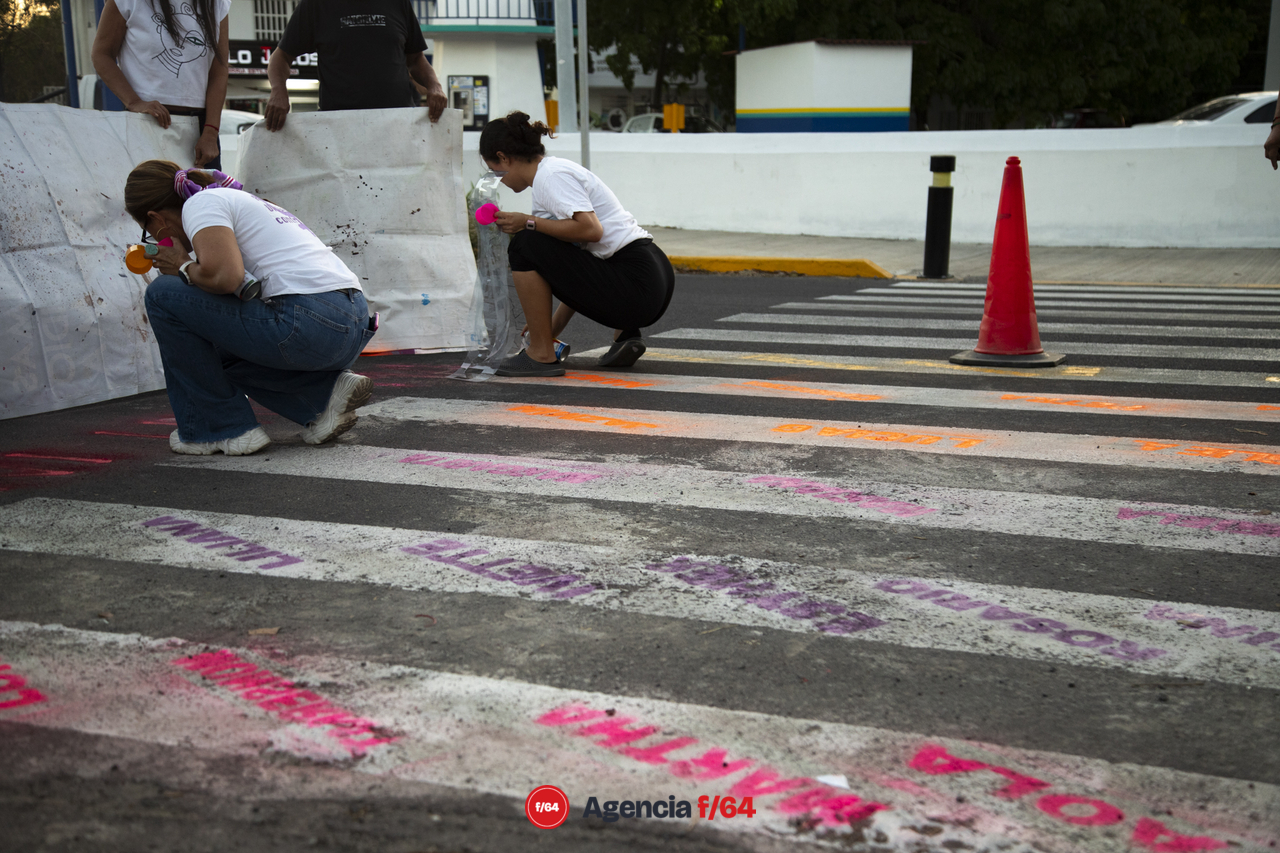 8M Conmemoran a víctimas de feminicidio y desaparición forzada. 