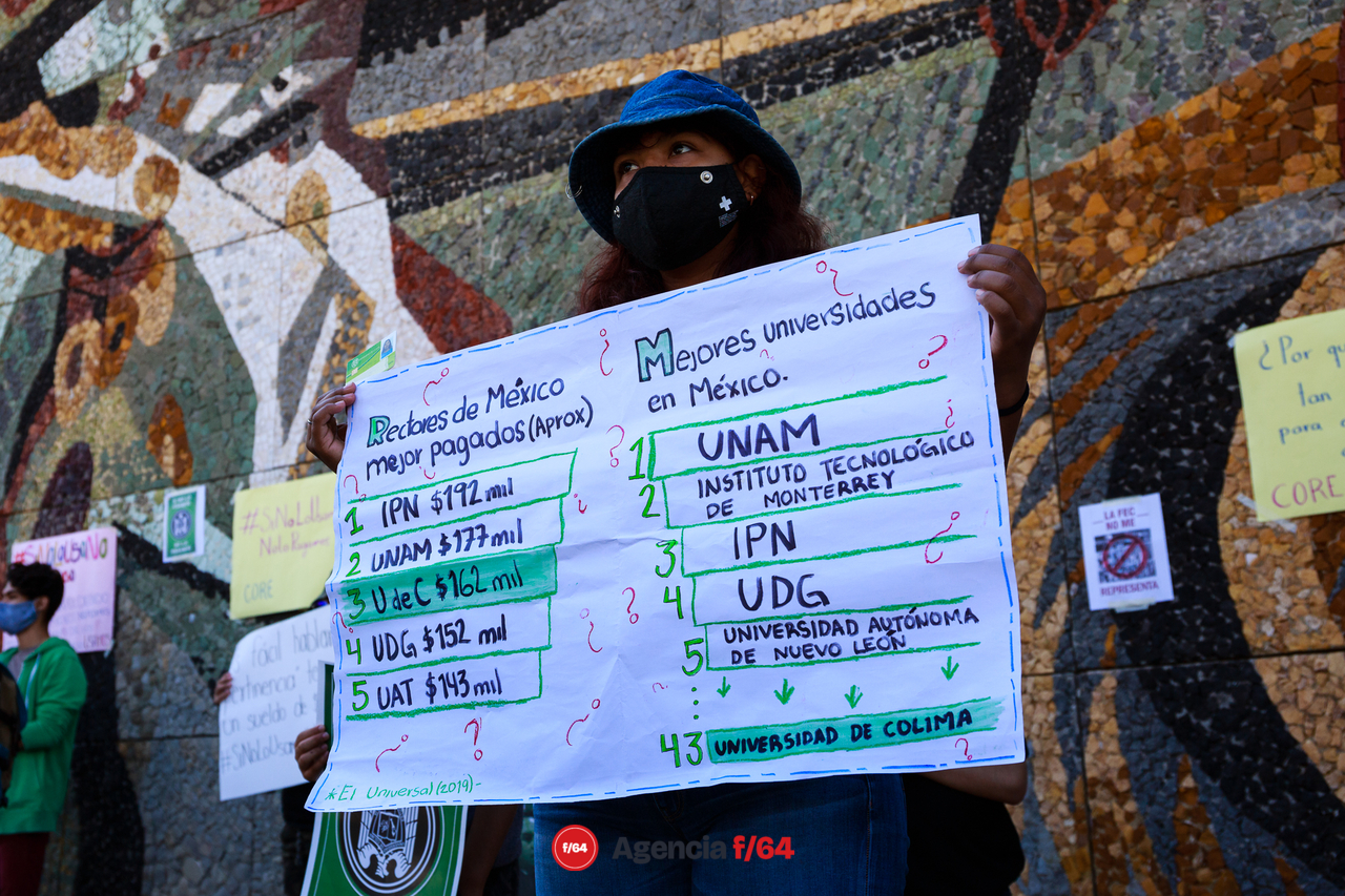 Estudiantes ponen en duda la calidad de la Universidad de Colima.